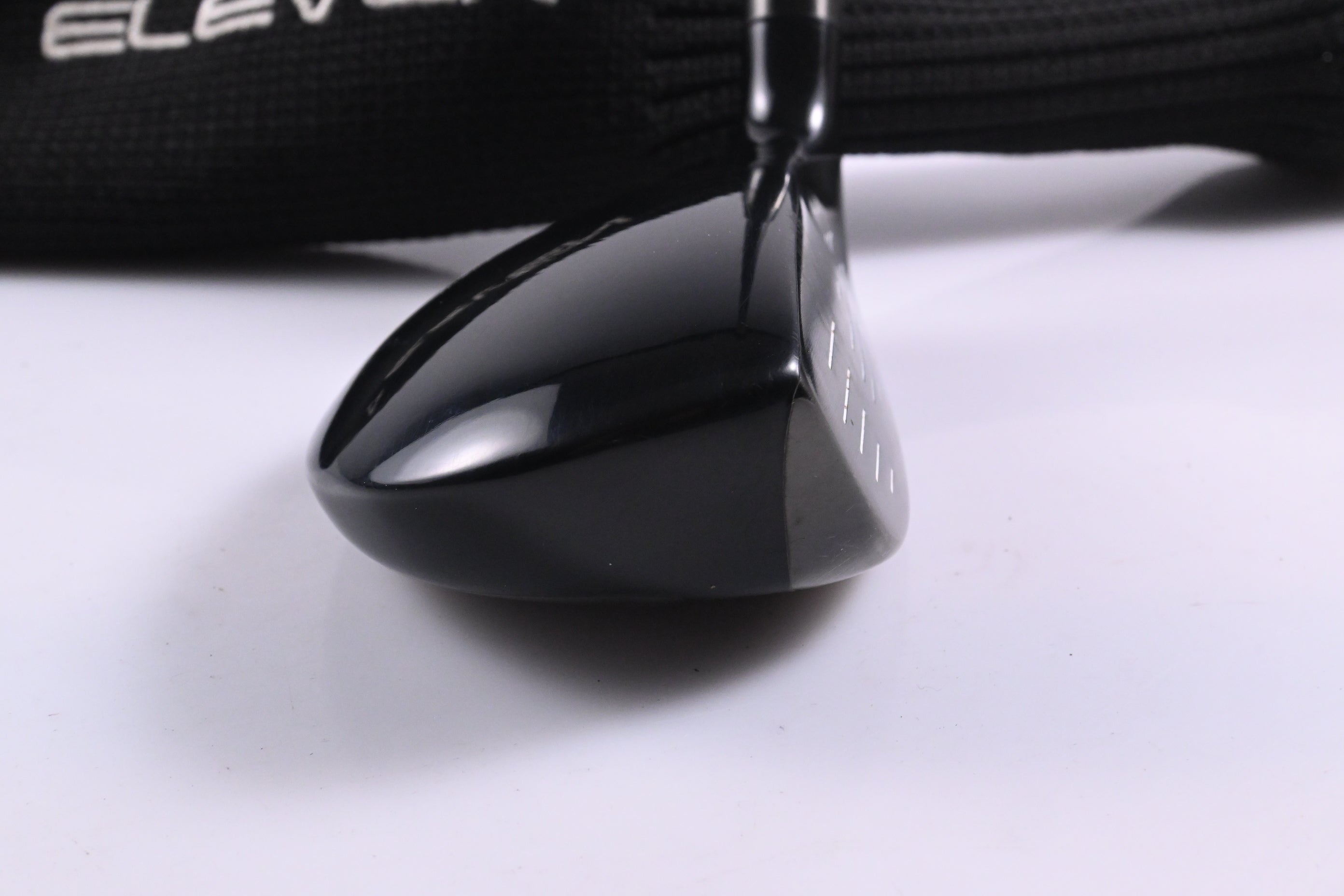 Eleven #4 Hybrid / 21 Degree / Regular Flex KBS Tour 70 Shaft