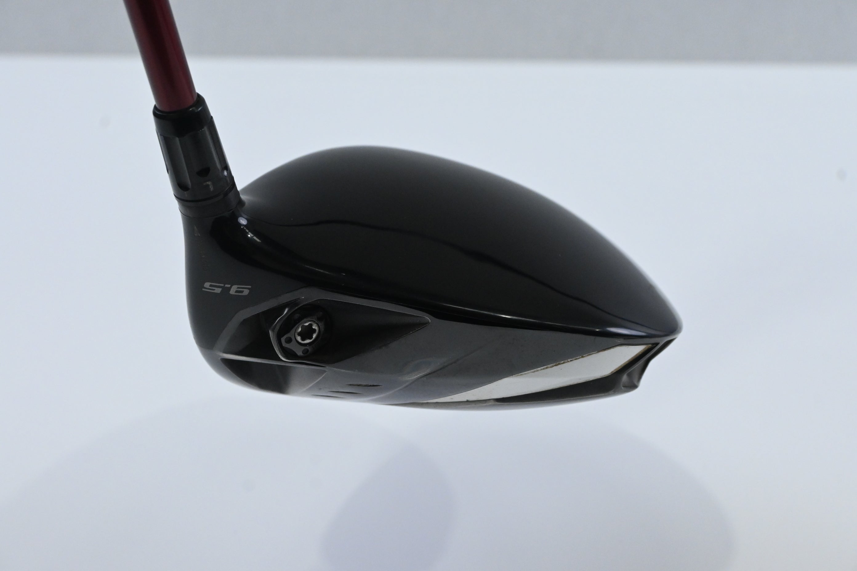 Taylormade R9 Supertri Driver / 9.5 Degree / Regular Flex Aldila Reax 60 Shaft