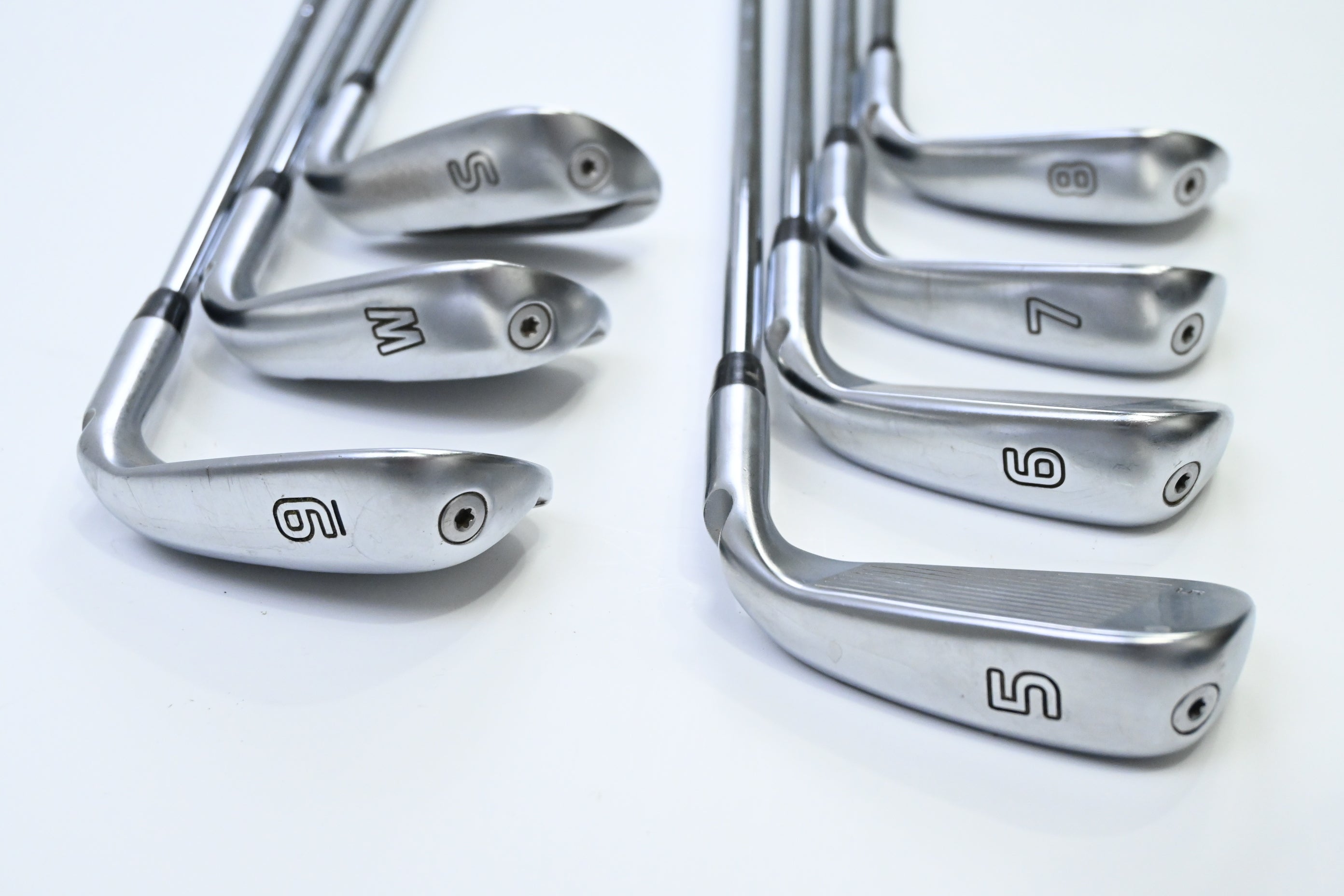 Left Hand Ping G425 Irons / 5-PW+SW / Blue Dot / Regular Flex Ping AWT 2.0