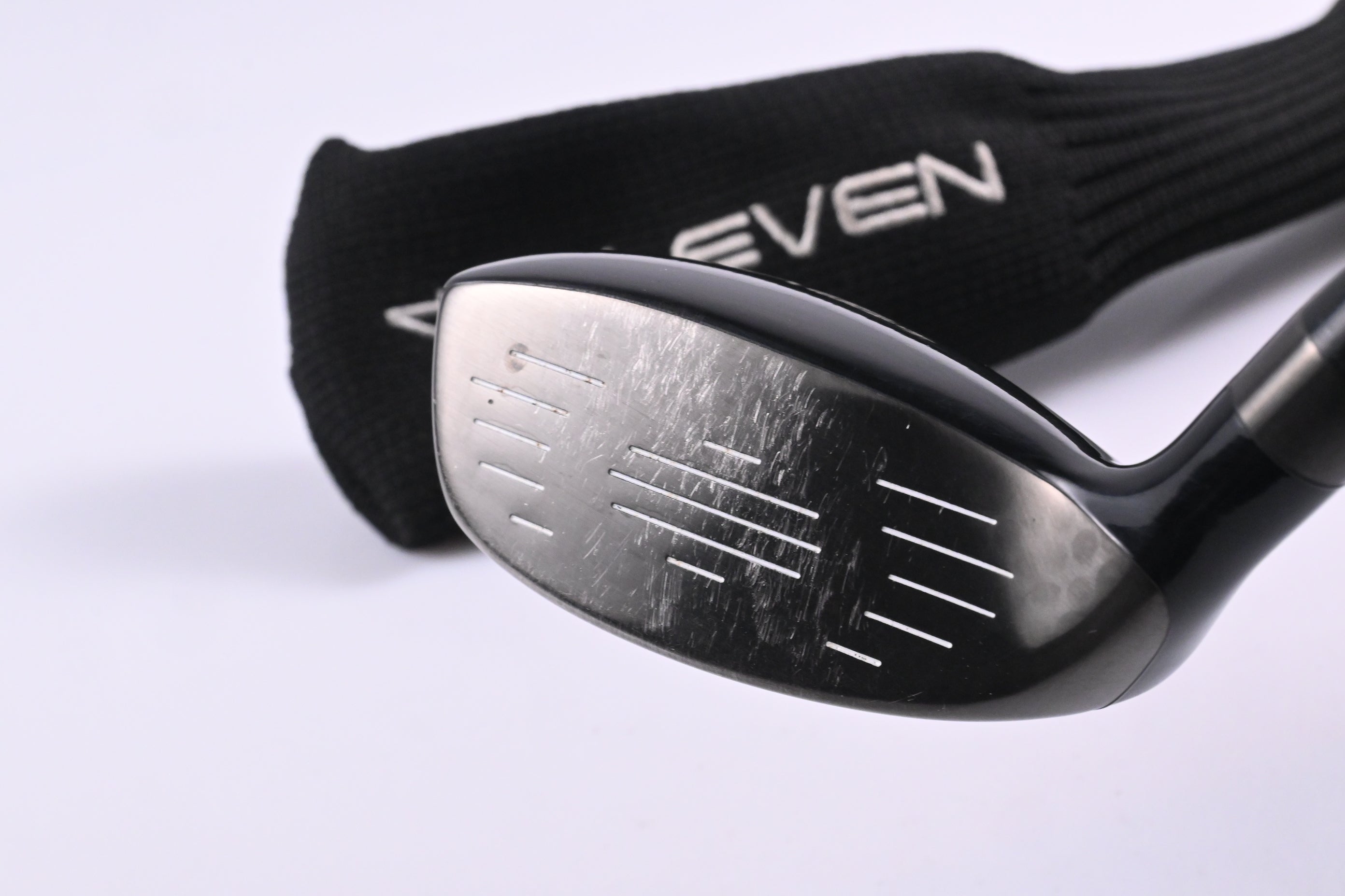 Eleven #4 Hybrid / 21 Degree / Regular Flex KBS Tour 70 Shaft