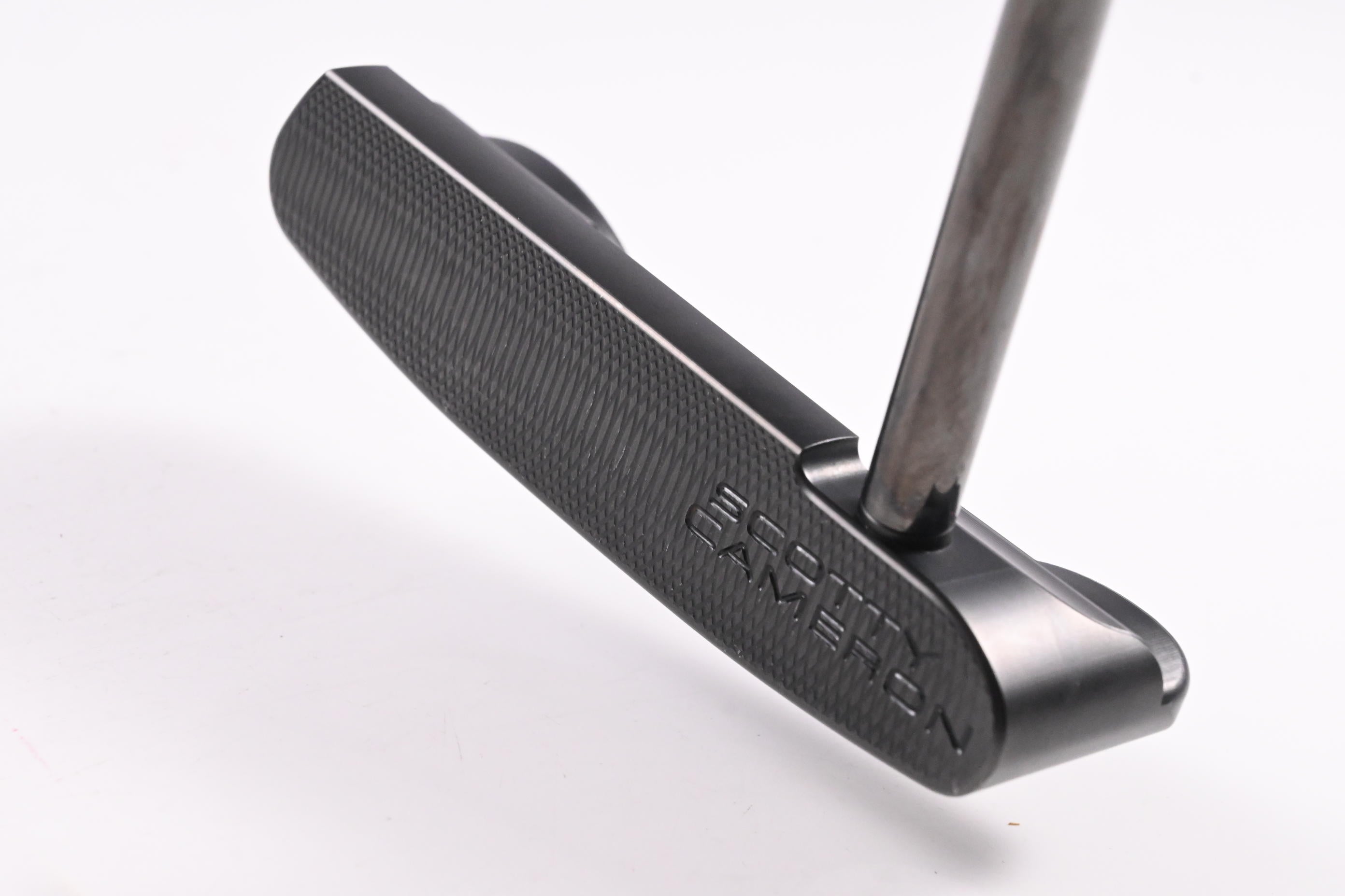Scotty Cameron B3 Triple Black Design LTD Catalina Putter / 35 Inch