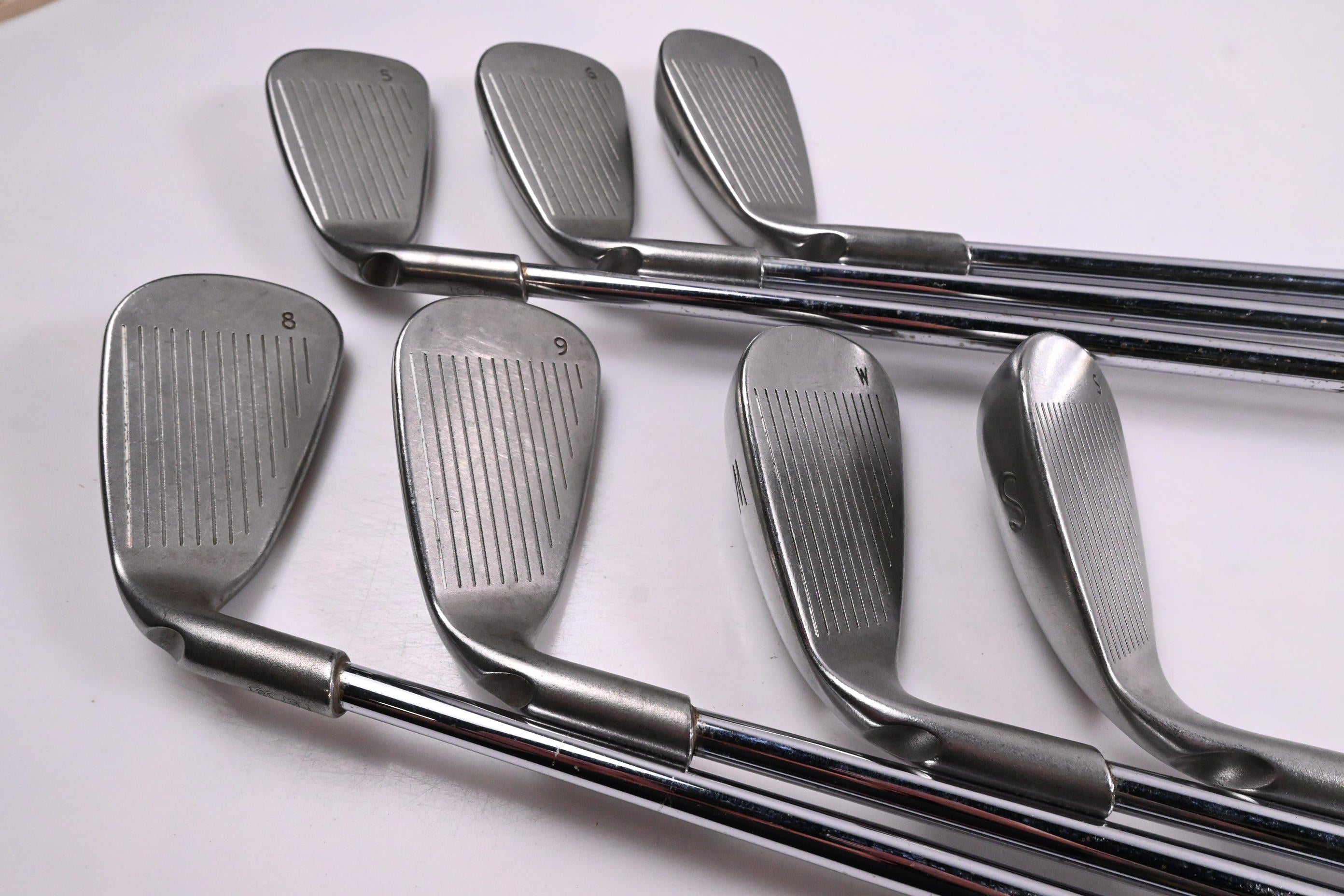Ping G5 Irons / 5-PW+SW / Red Dot / Regular Flex Ping Shafts