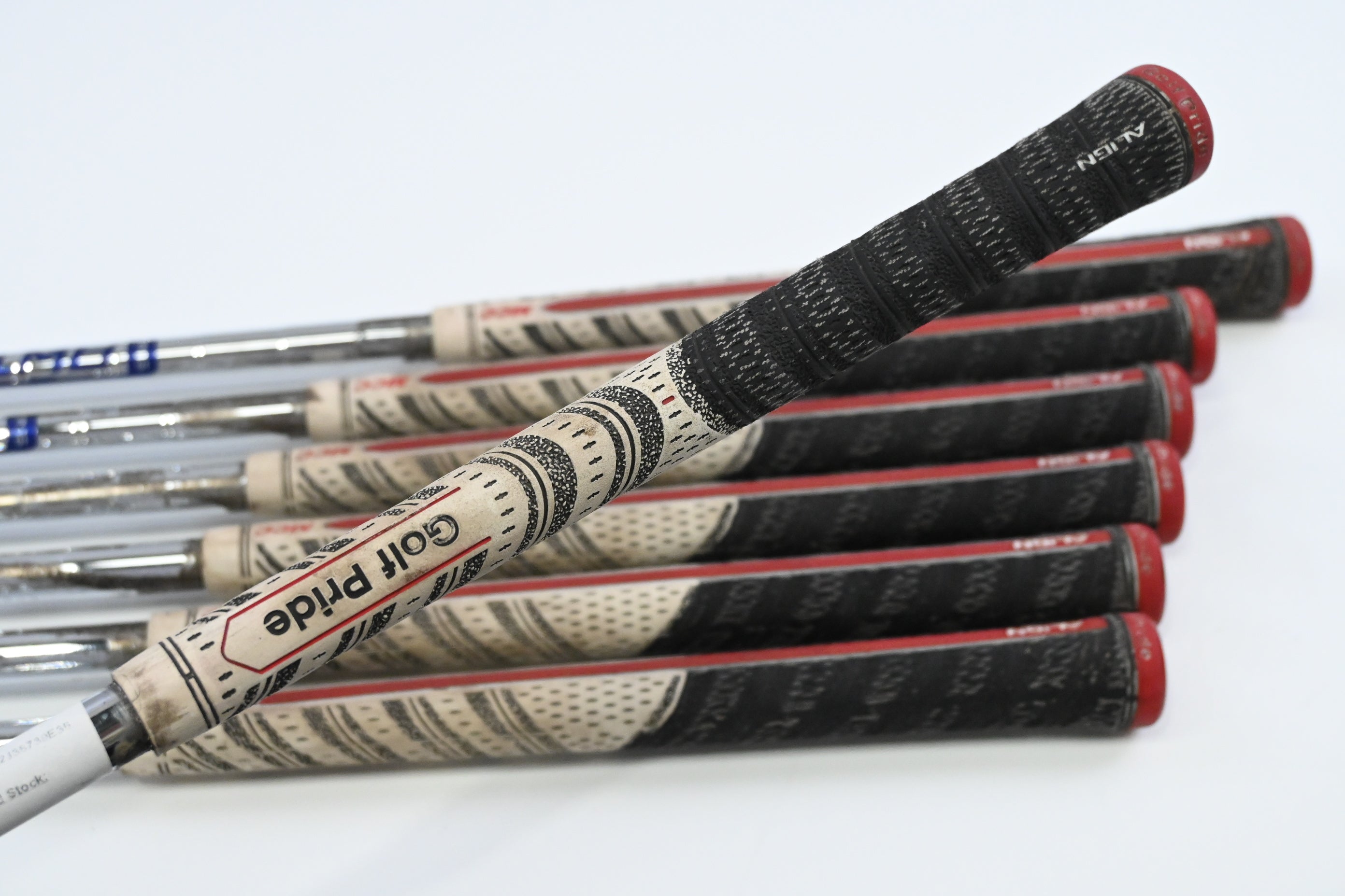 Left Hand Ping G425 Irons / 5-PW+SW / Blue Dot / Regular Flex Ping AWT 2.0