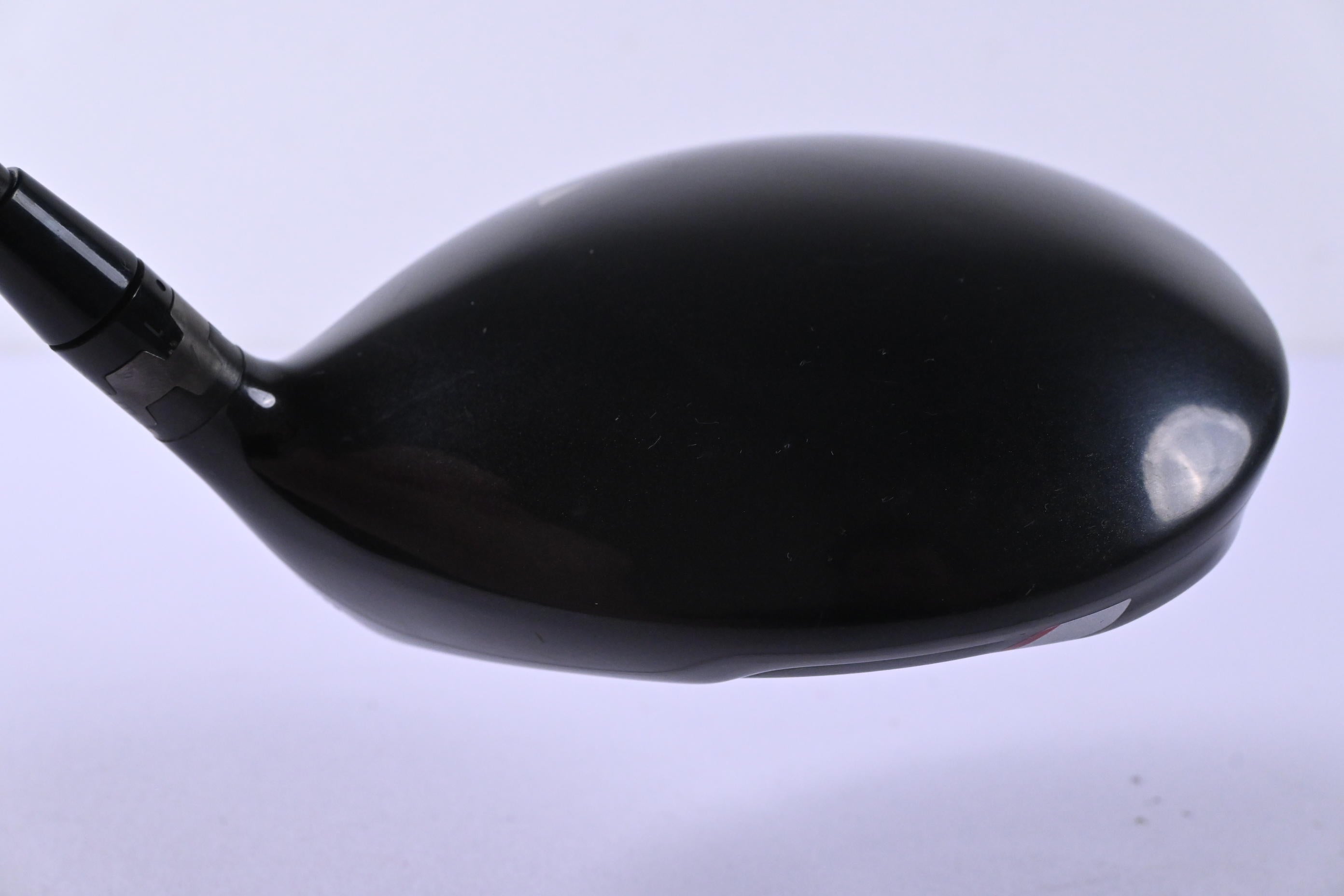 Titleist 913 D2 Driver / 10.5 Degree / Regular Flex Aldila RIP Phenom 70 Shaft