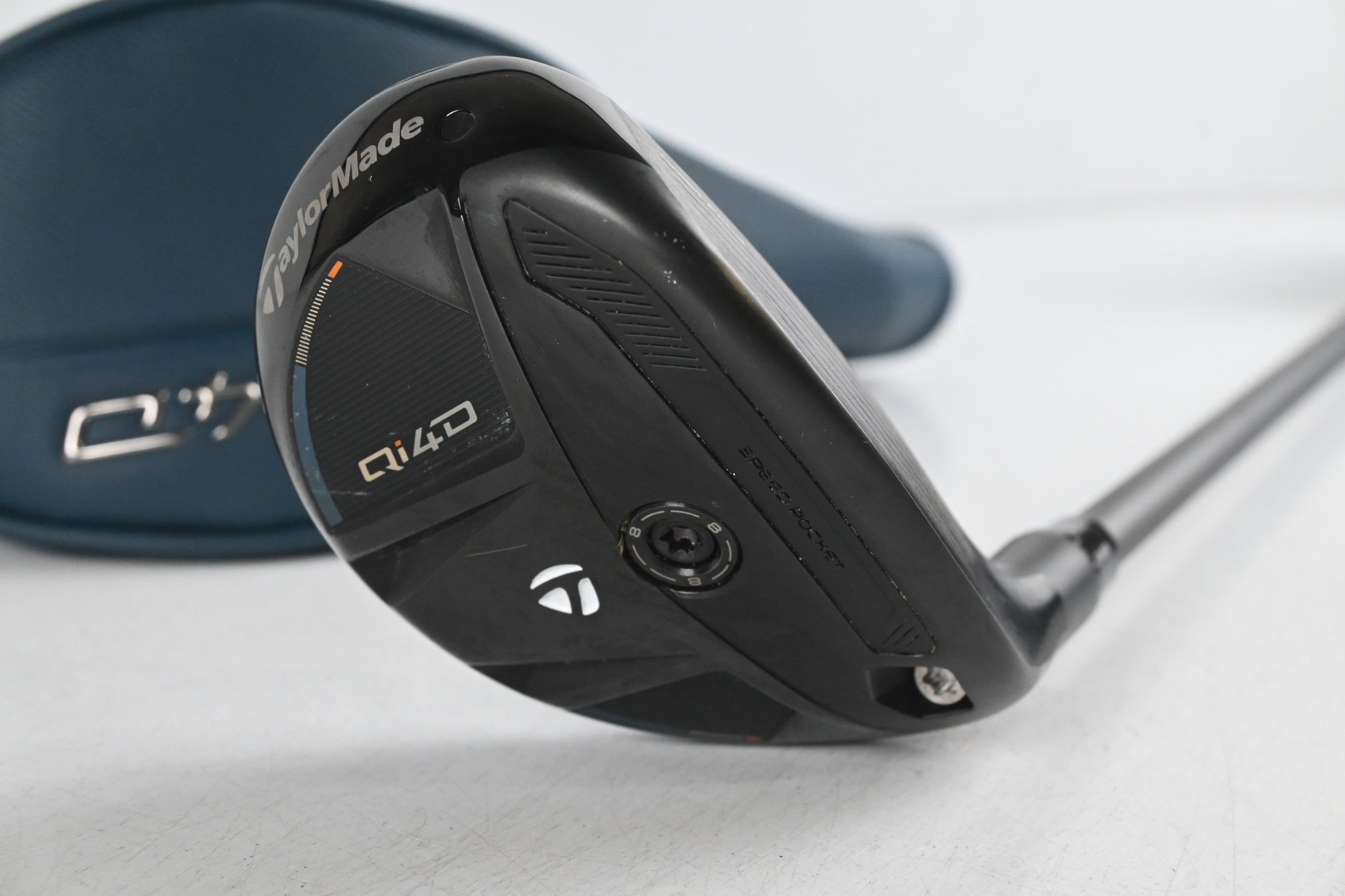 Taylormade Qi4D #4 Hybrid / 22 Degree / Regular Flex REAX 45 Shaft