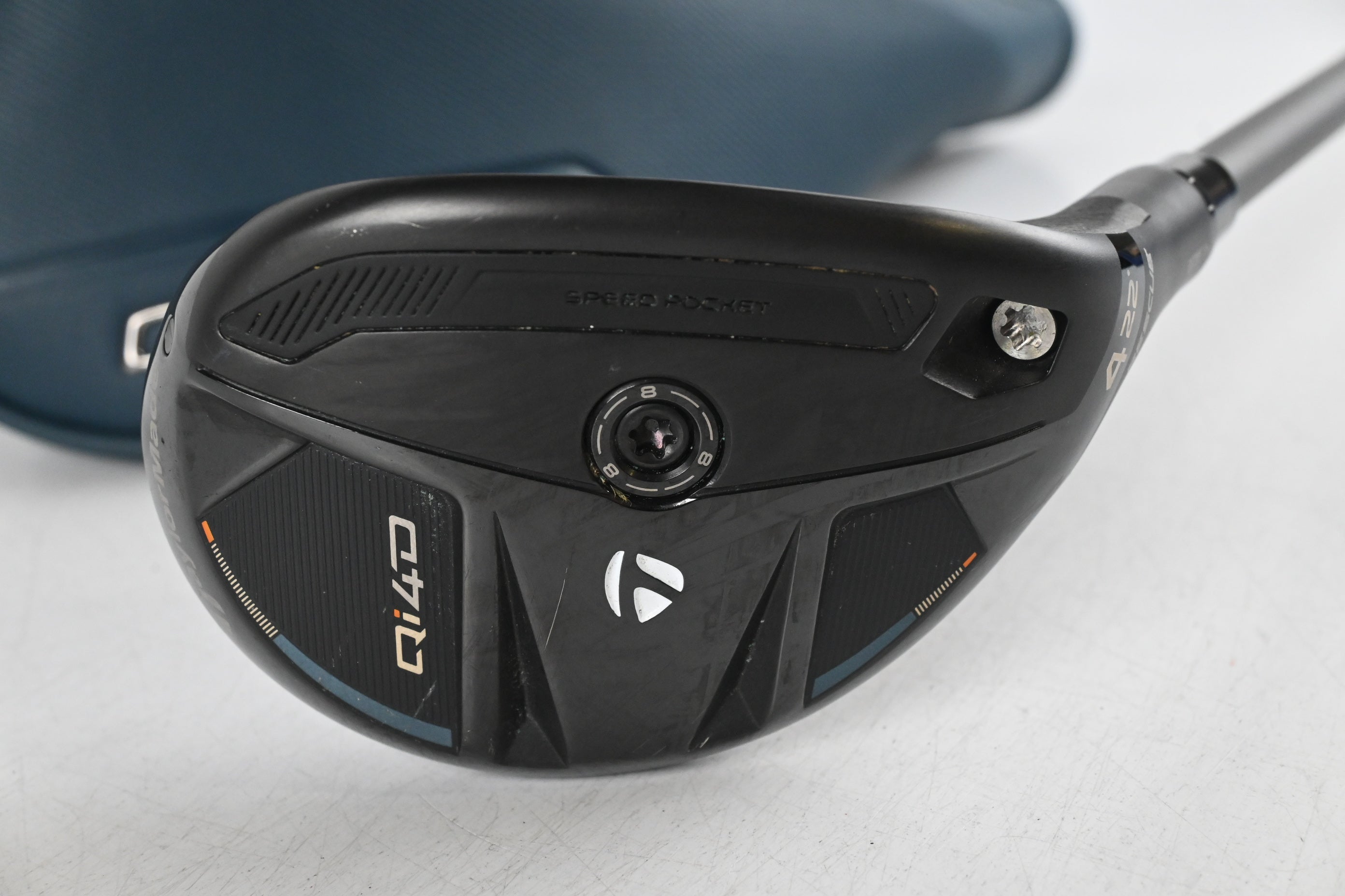Taylormade Qi4D #4 Hybrid / 22 Degree / Regular Flex REAX 45 Shaft