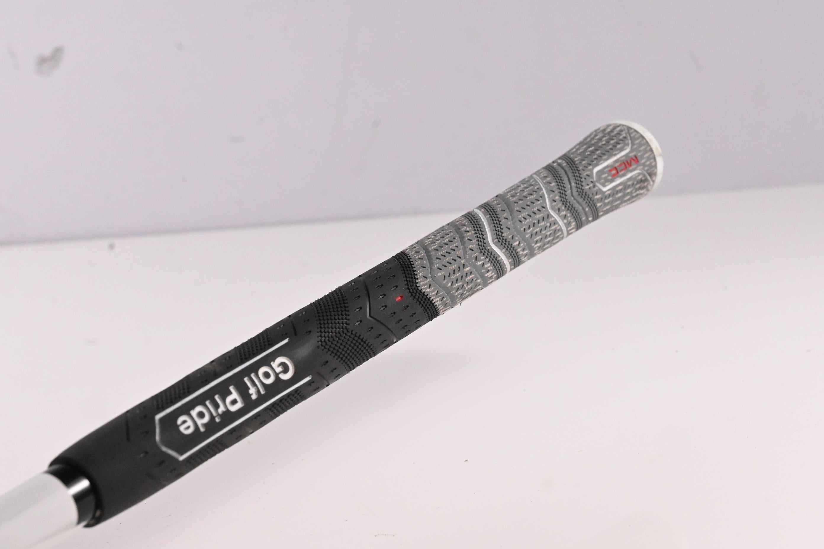 Taylormade SIM2 Max #4 Hybrid / 22 Degree / Stiff Flex HZRDUS RDX Smoke Black 80