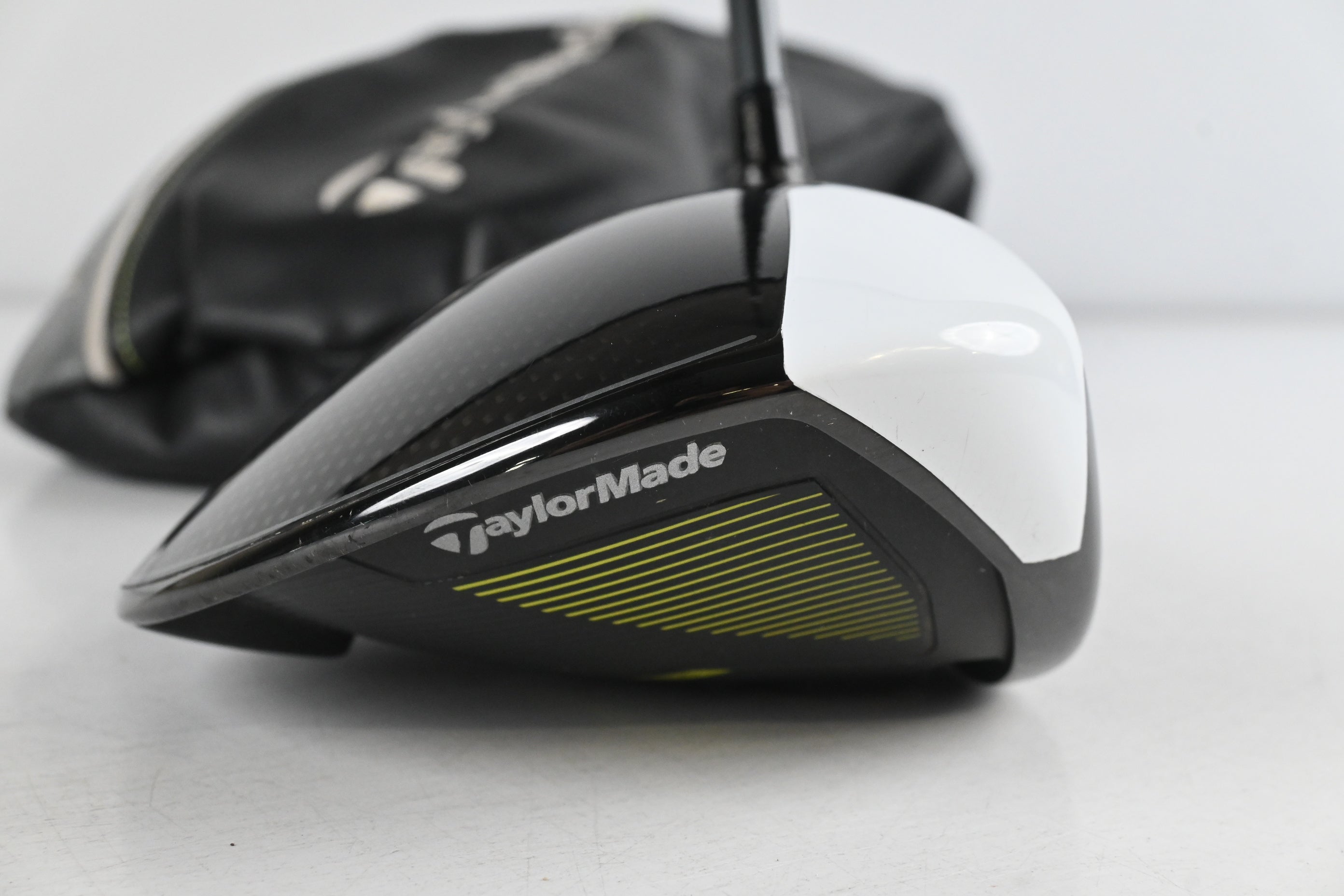 Taylormade M2 2017 Driver / 10.5 Degree / Regular Flex Fujikura XLR8 Pro 56 Shaft