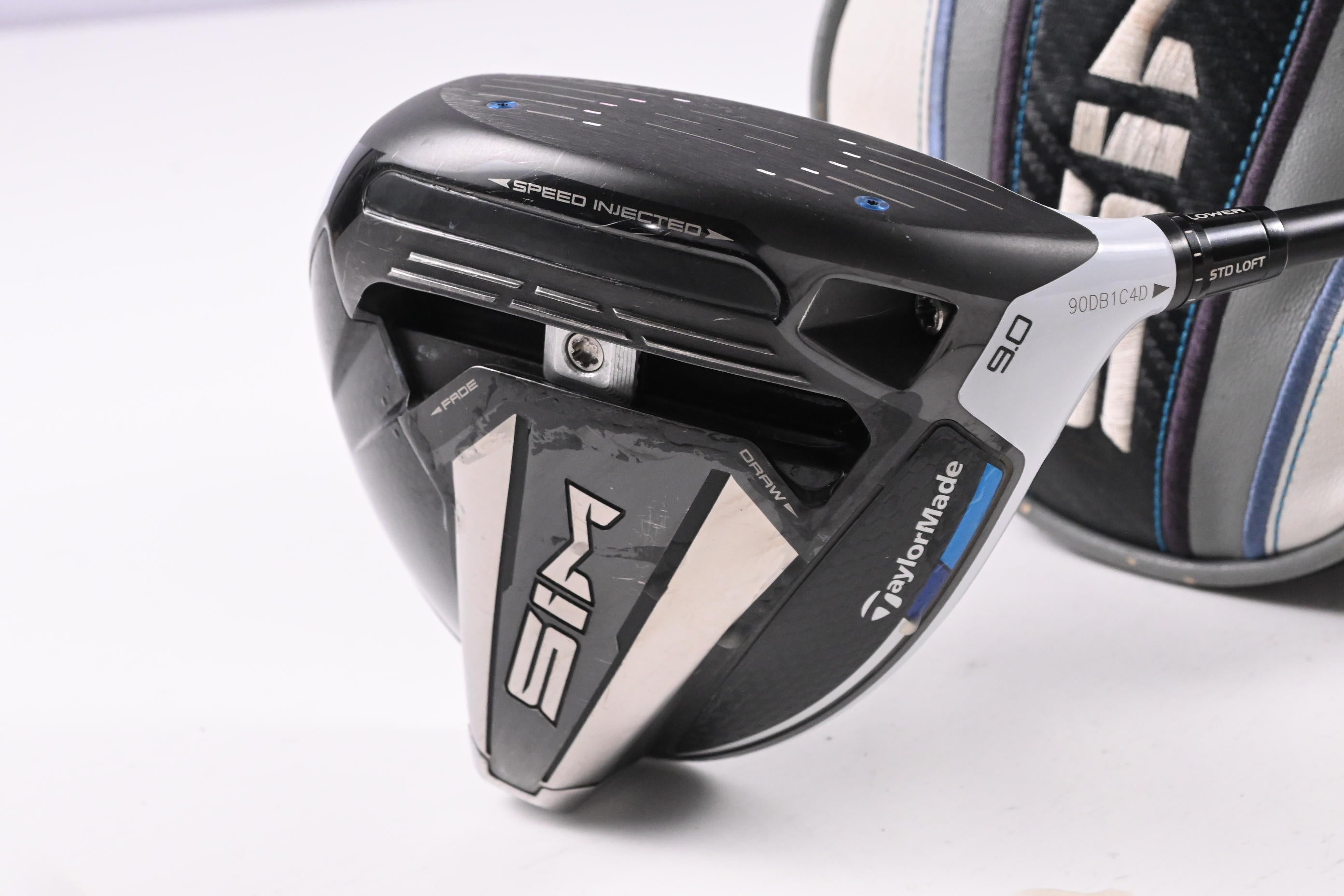 Taylormade SIM Driver / 9 Degree / Stiff Flex Aldila Rogue 60 Shaft