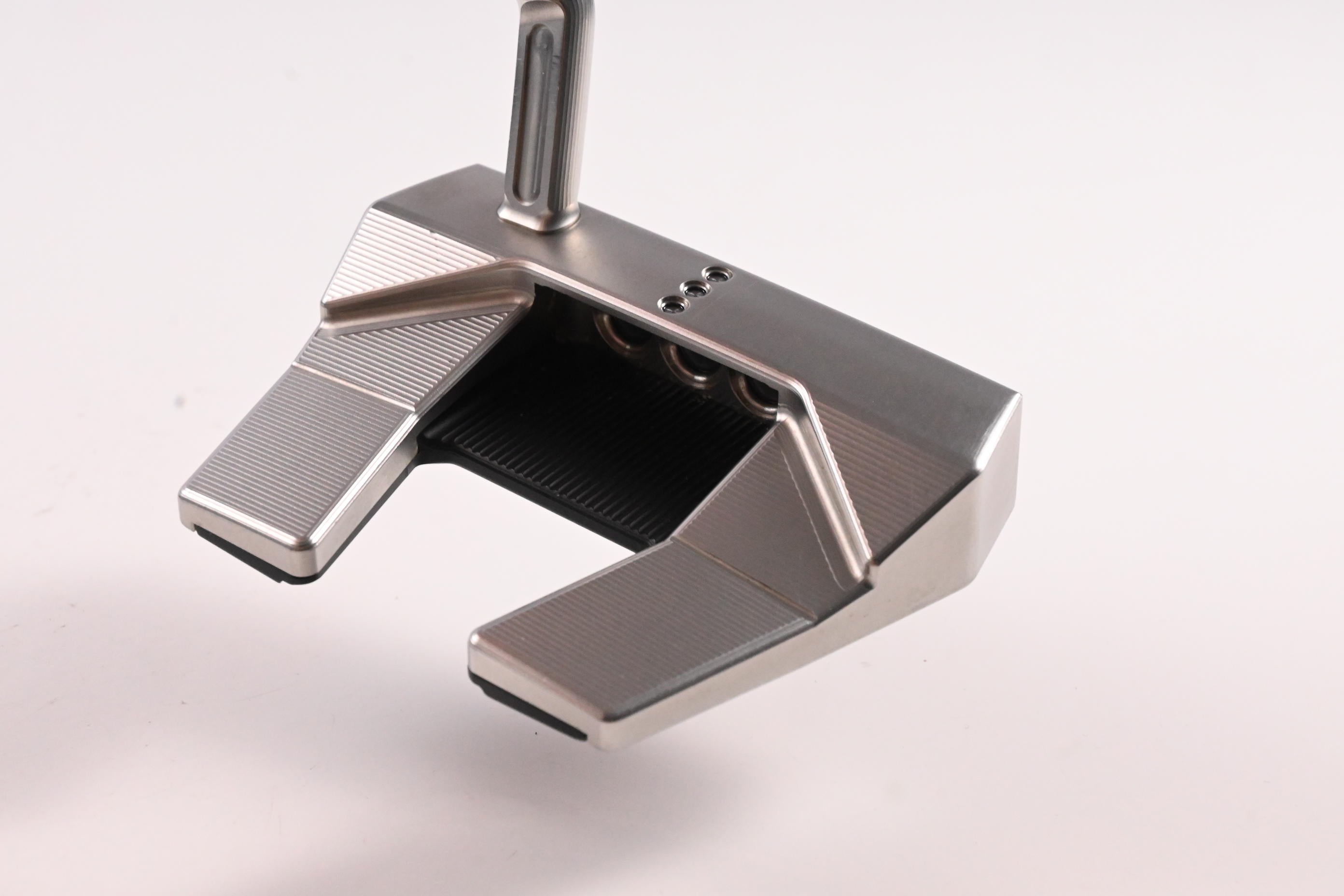 Scotty Cameron 2024 Phantom 5.5 Putter / 34 Inch