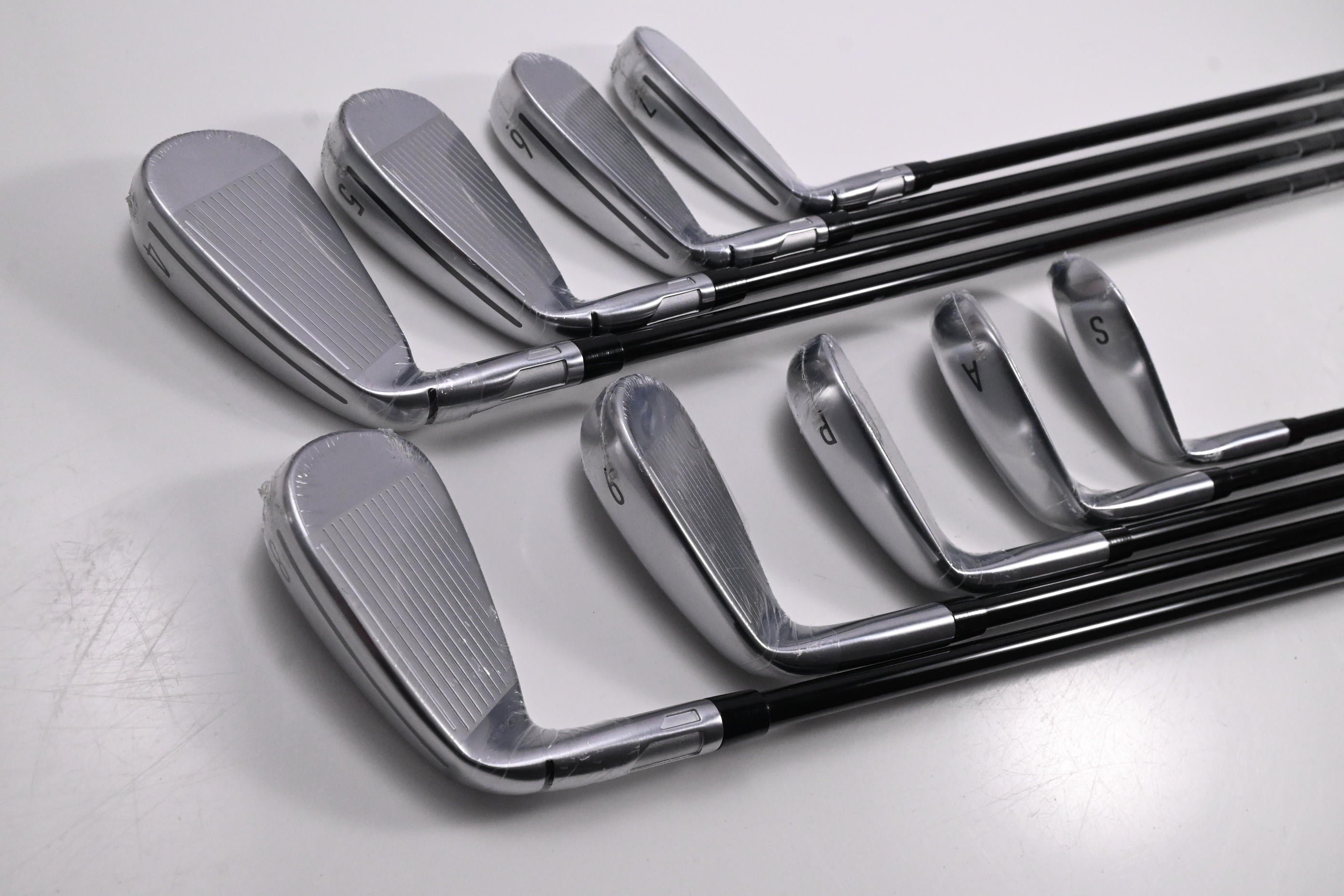 Taylormade Qi Max Irons / 4-PW+GW+SW / Senior Flex Mitsubishi MMT Black 55