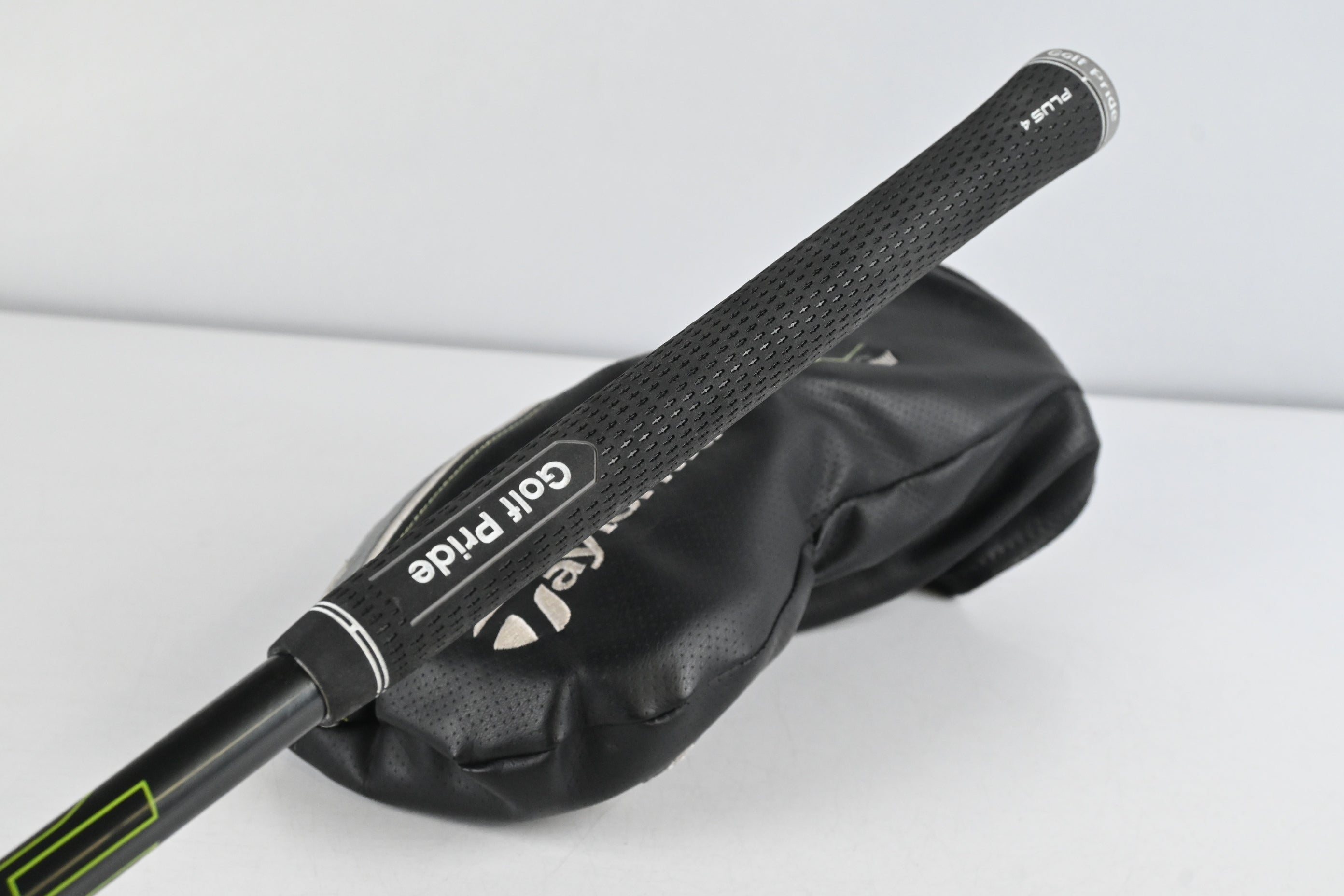 Taylormade M2 2017 Driver / 10.5 Degree / Regular Flex Fujikura XLR8 Pro 56 Shaft