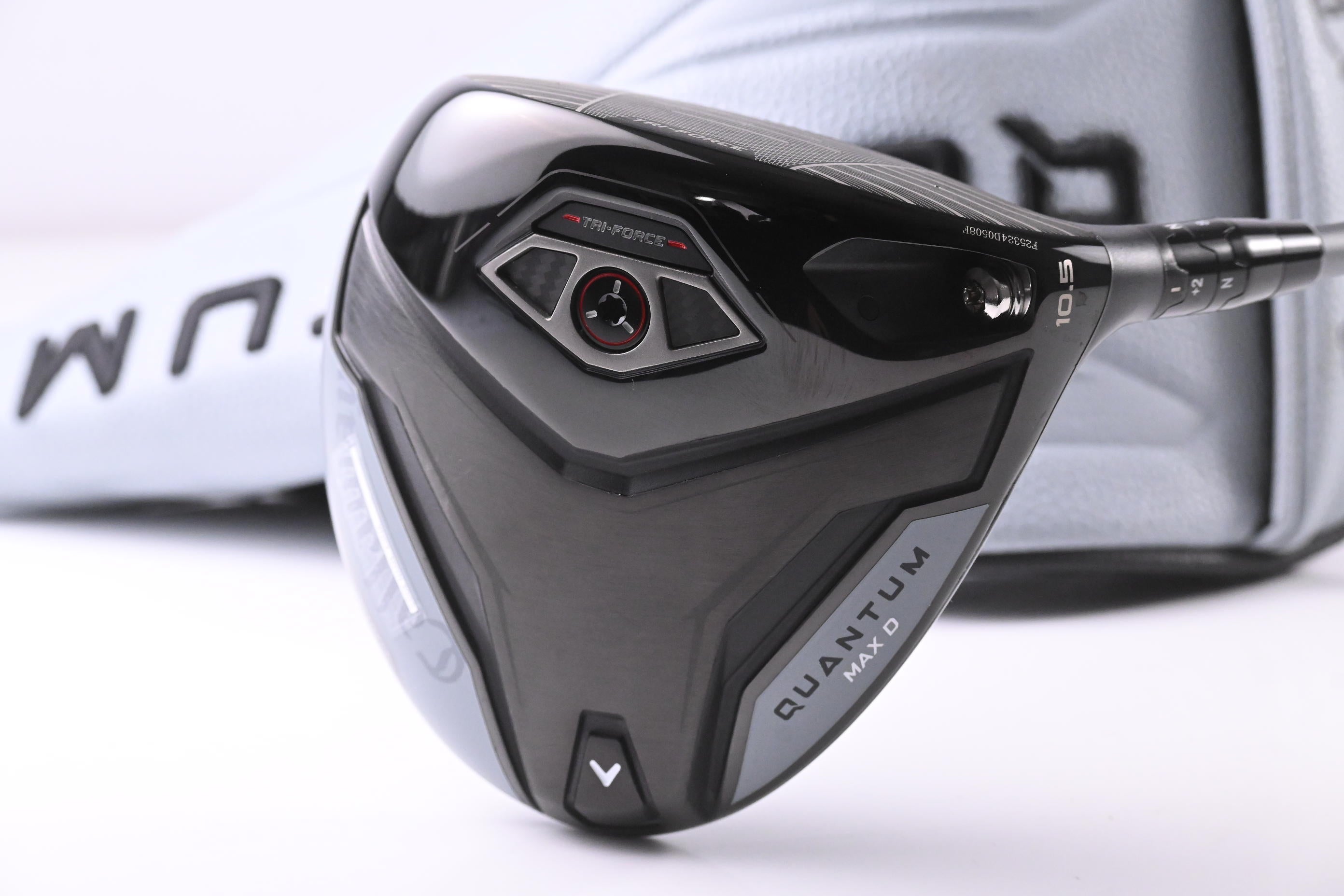 Callaway Quantum Max D Driver / 10.5 Degree / Stiff Flex Denali Frost Silver 60 Shaft