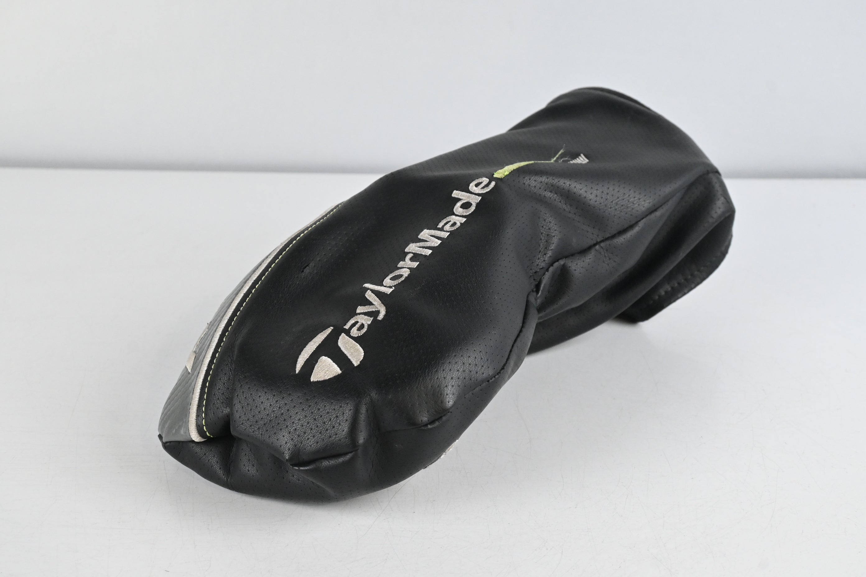 Taylormade M2 2017 Driver / 10.5 Degree / Regular Flex Fujikura XLR8 Pro 56 Shaft