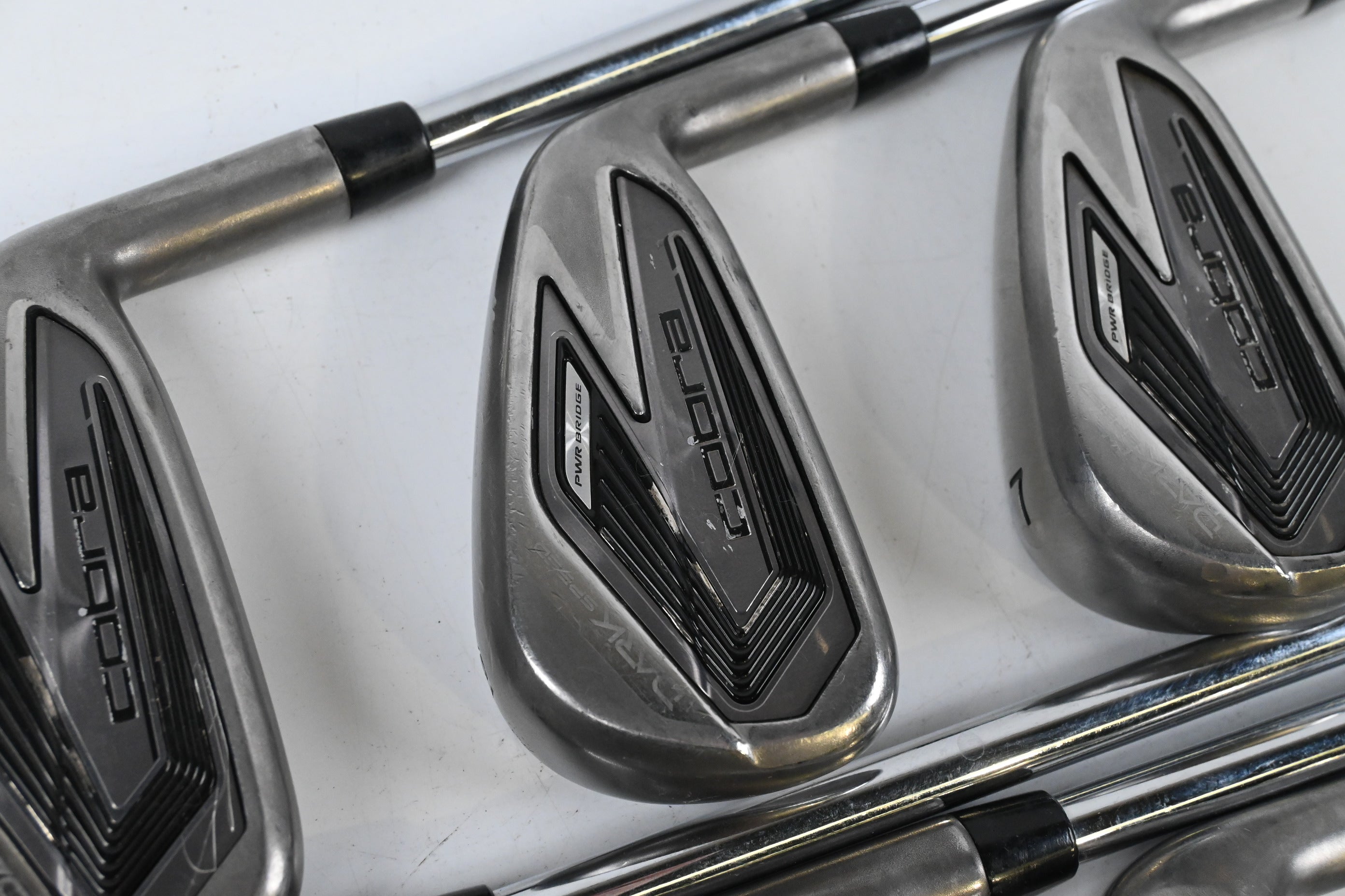 Cobra Darkspeed Irons / 5-PW+GW / Stiff Flex N.S.PRO Modus³ Tour 105 Shafts