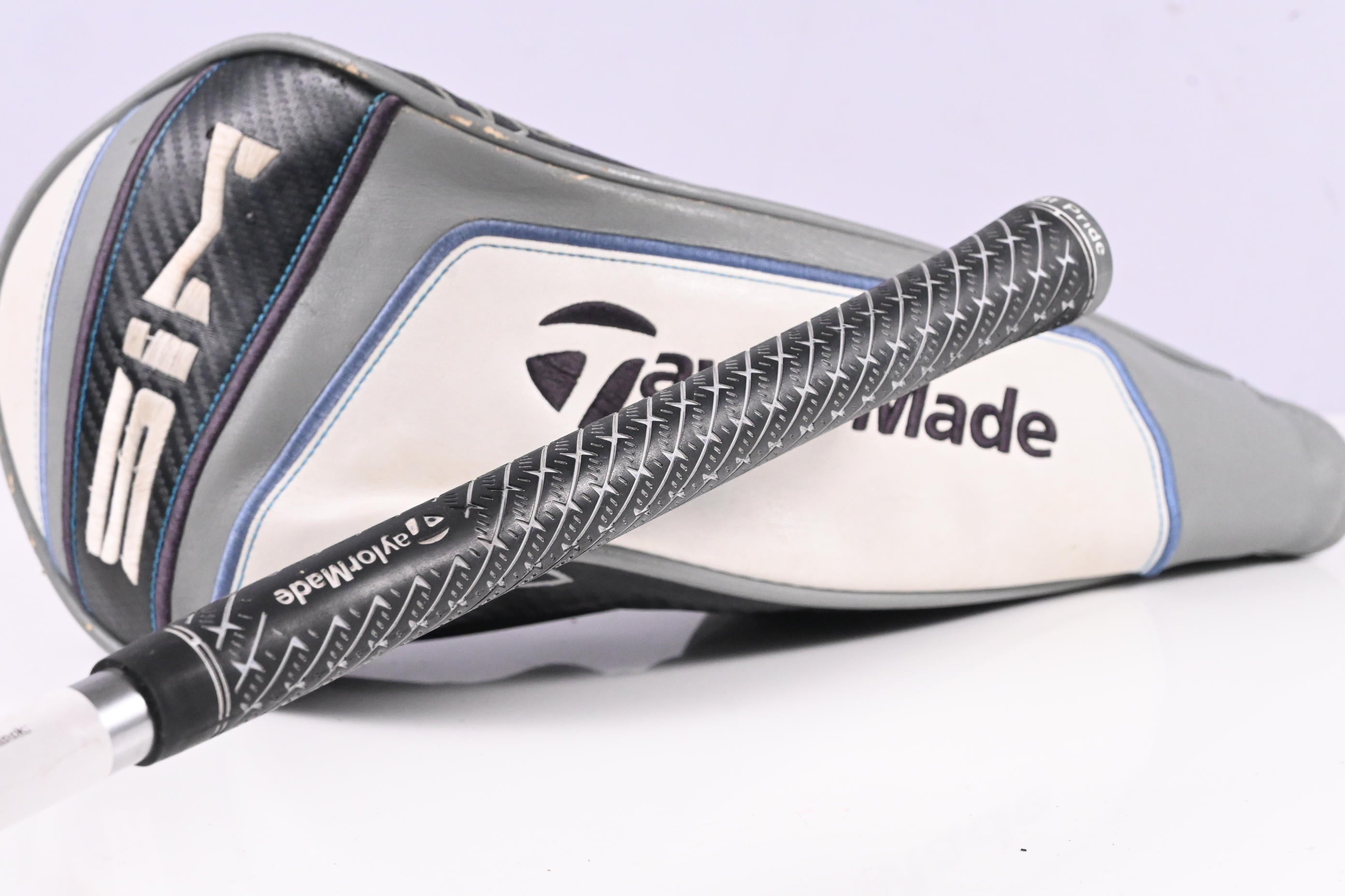 Taylormade SIM Driver / 9 Degree / Stiff Flex Aldila Rogue 60 Shaft