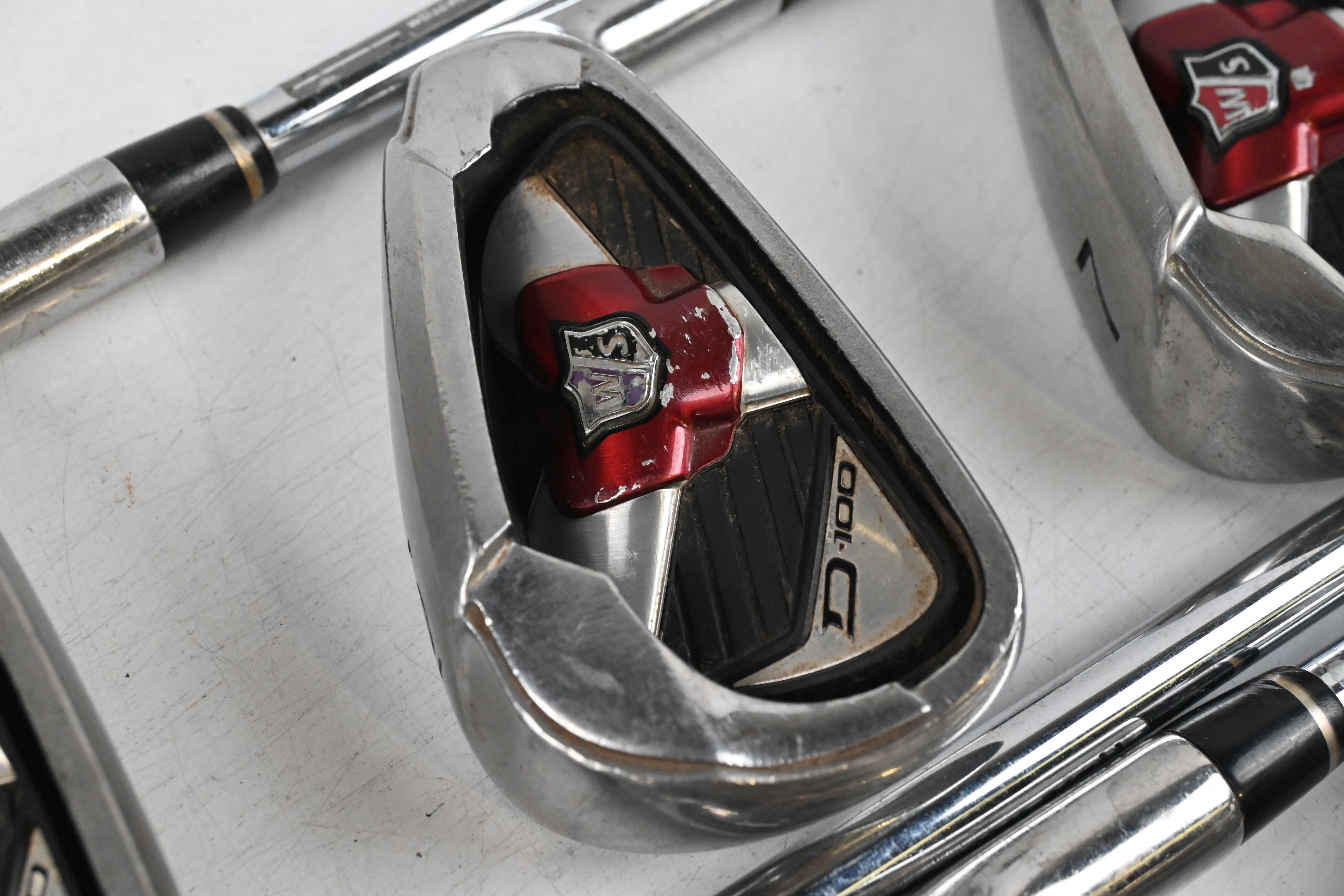 Wilson D100 Irons / 5-PW / Uniflex Wilson Staff SL85 Shafts