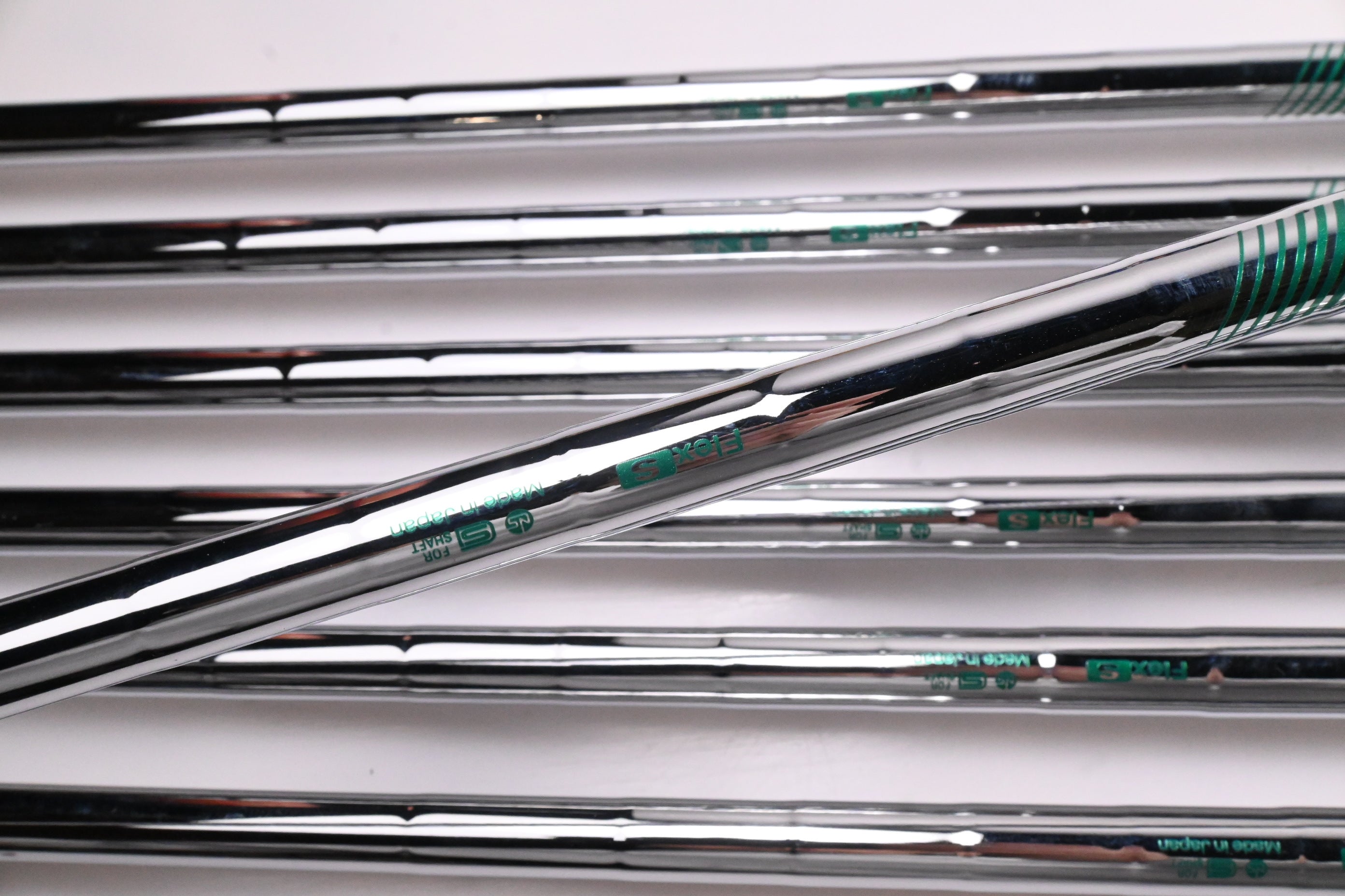 Titleist T250* 2025 Irons / 5-PW+48° / Stiff Flex N.S.Pro 750GH Neo Shafts