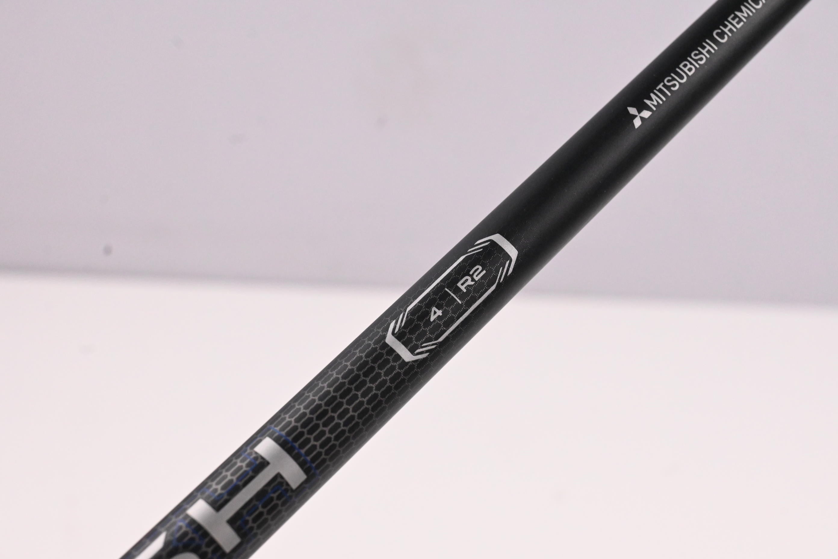 Vanquish 4 Driver Shaft / Regular Flex / Taylormade Gen2