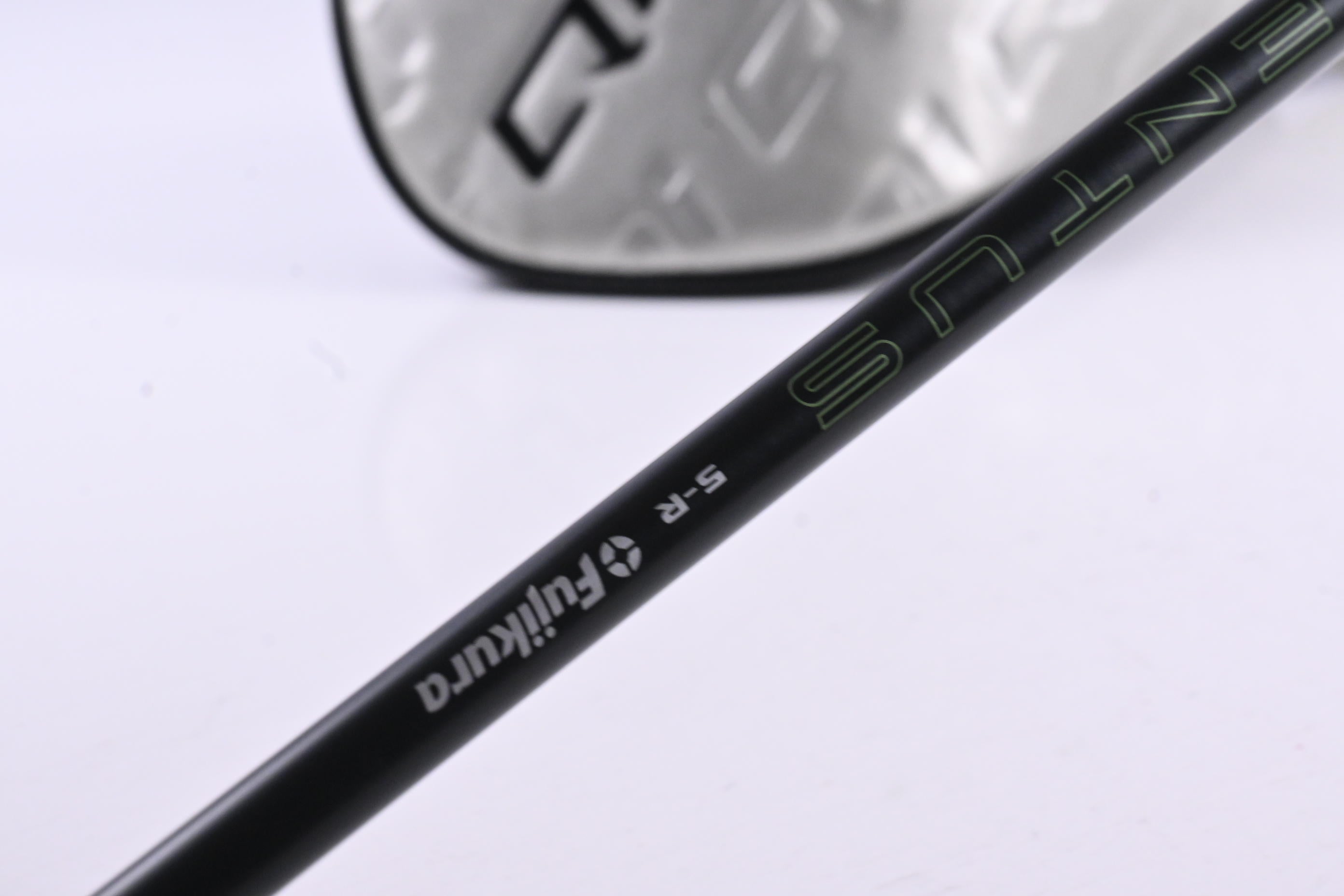 Taylormade Qi35 Driver / 10.5 Degree / Regular Flex Ventus Blue 5 Shaft