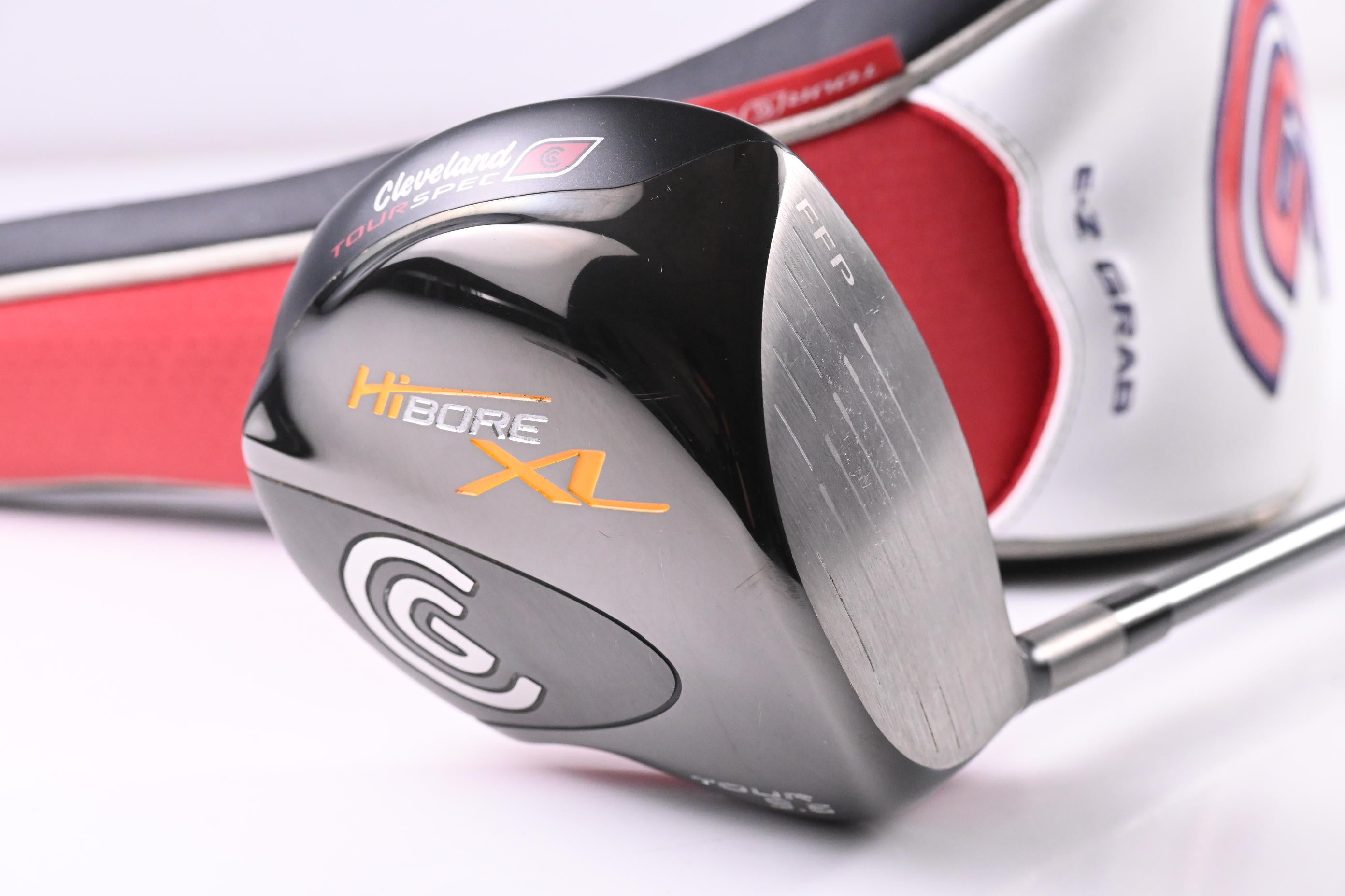 Cleveland HiBore XL Tour Driver / 9.5 Degree / Stiff Flex Fujikura Red Shaft