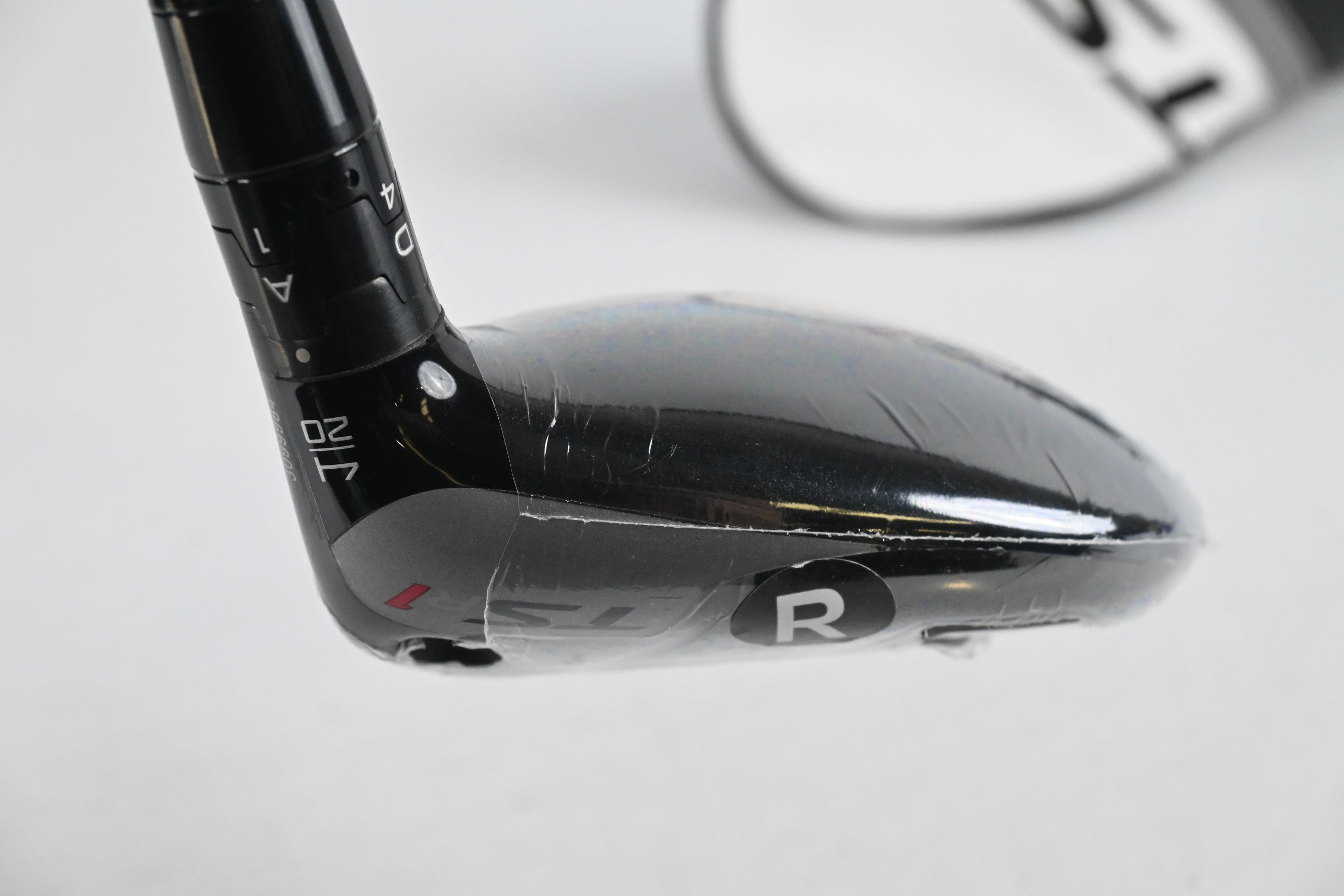 Titleist TSR1 #4 Hybrid / 20 Degree / Regular Flex MMT Speedmesh 50 Shaft