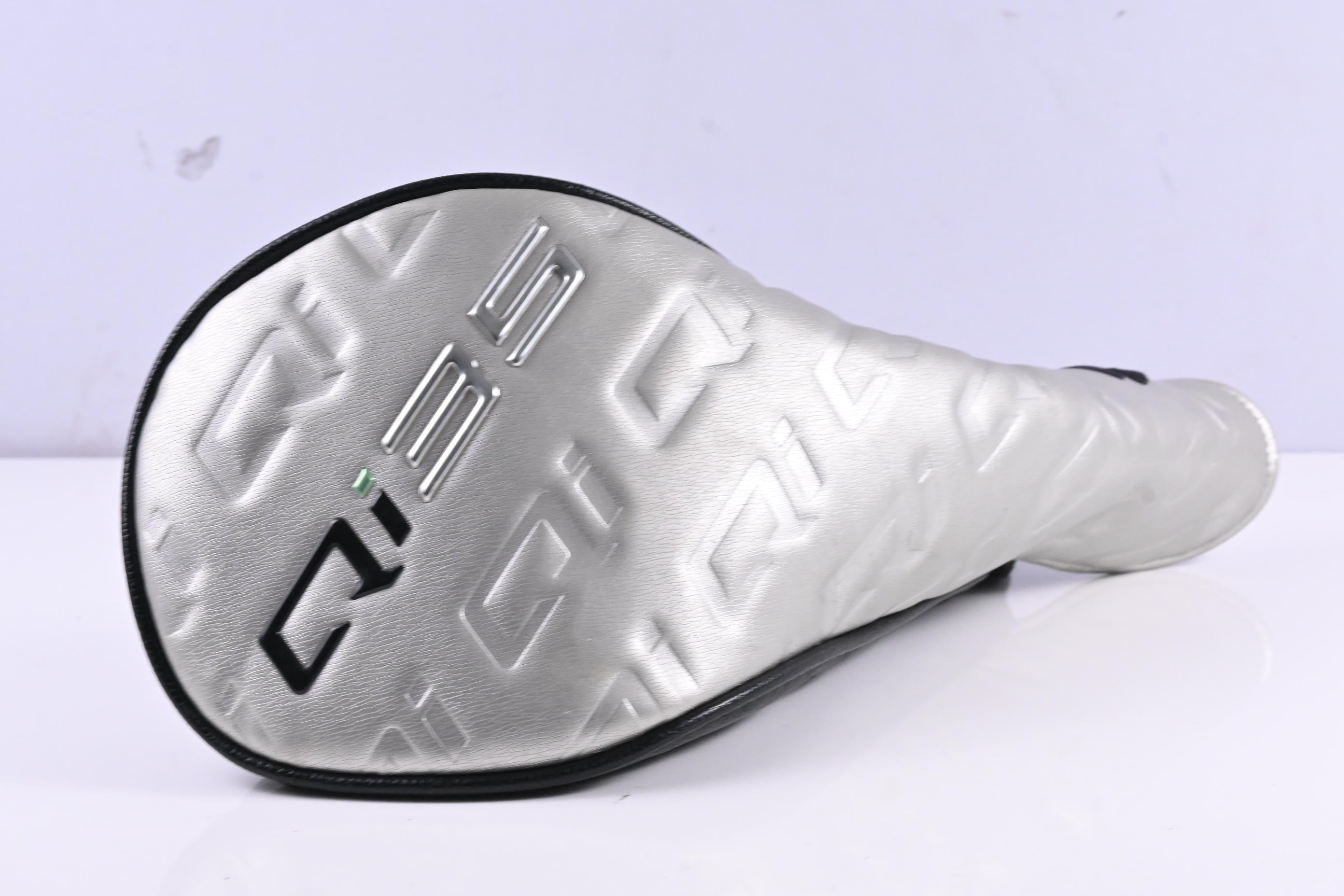 Taylormade Qi35 Driver / 10.5 Degree / Regular Flex Ventus Blue 5 Shaft