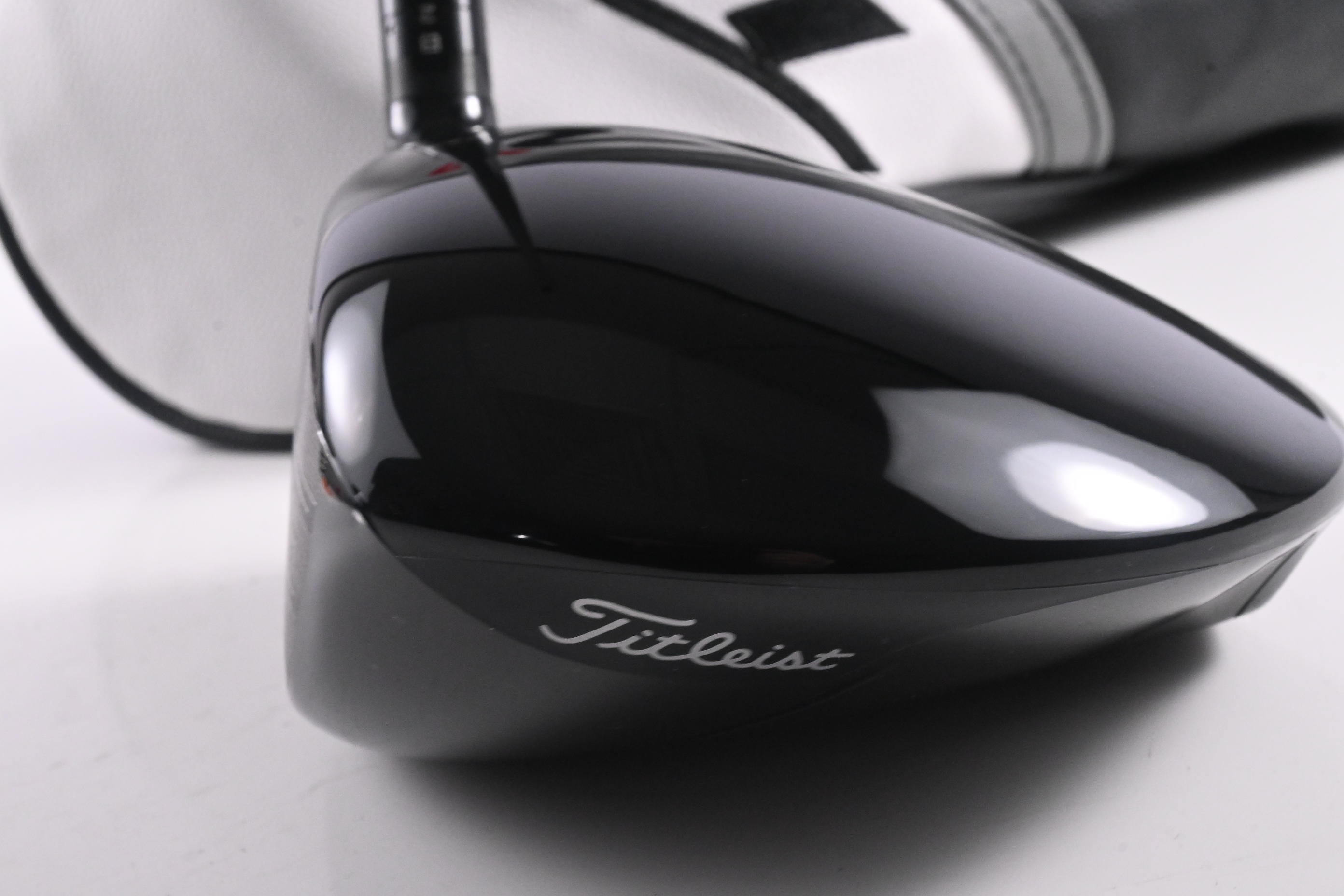 Left Hand Titleist TSR2 Driver / 10 Degree / Regular Flex Tensei AV Blue 55