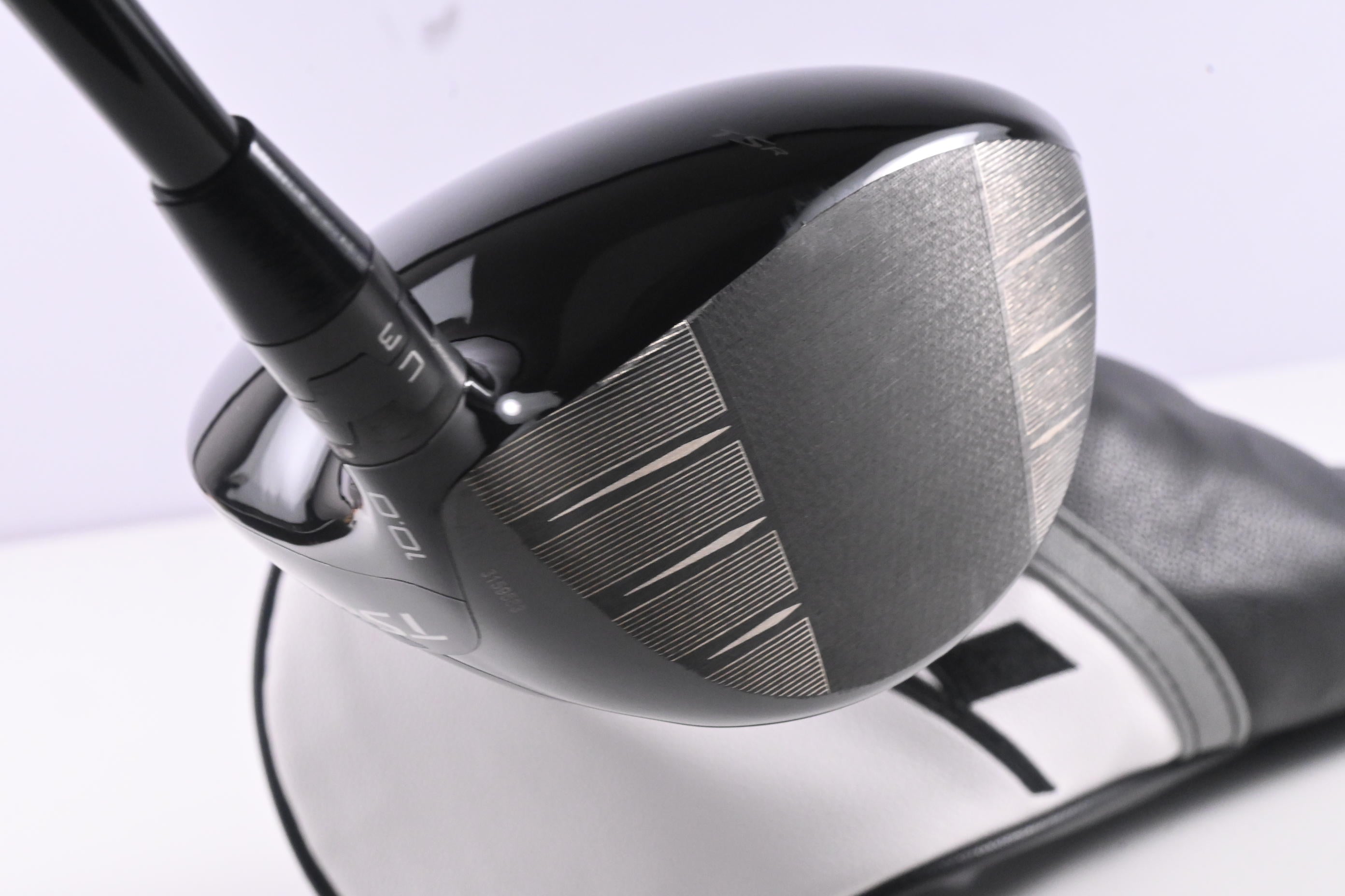 Left Hand Titleist TSR2 Driver / 10 Degree / Regular Flex Tensei AV Blue 55
