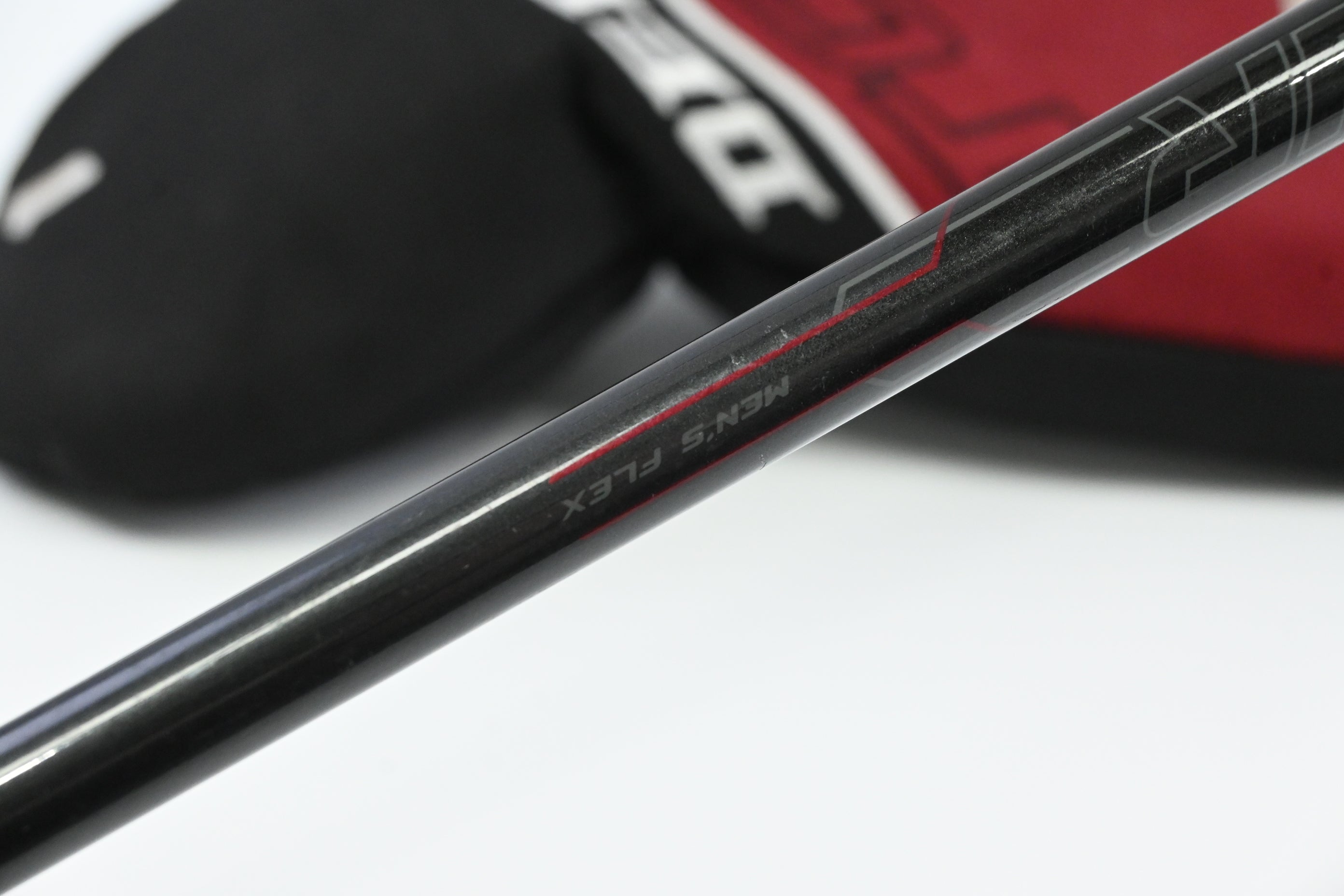 Wilson Deep Red Tour Driver / 10.5 Degree / Regular Flex Wilson Deep Red Tour