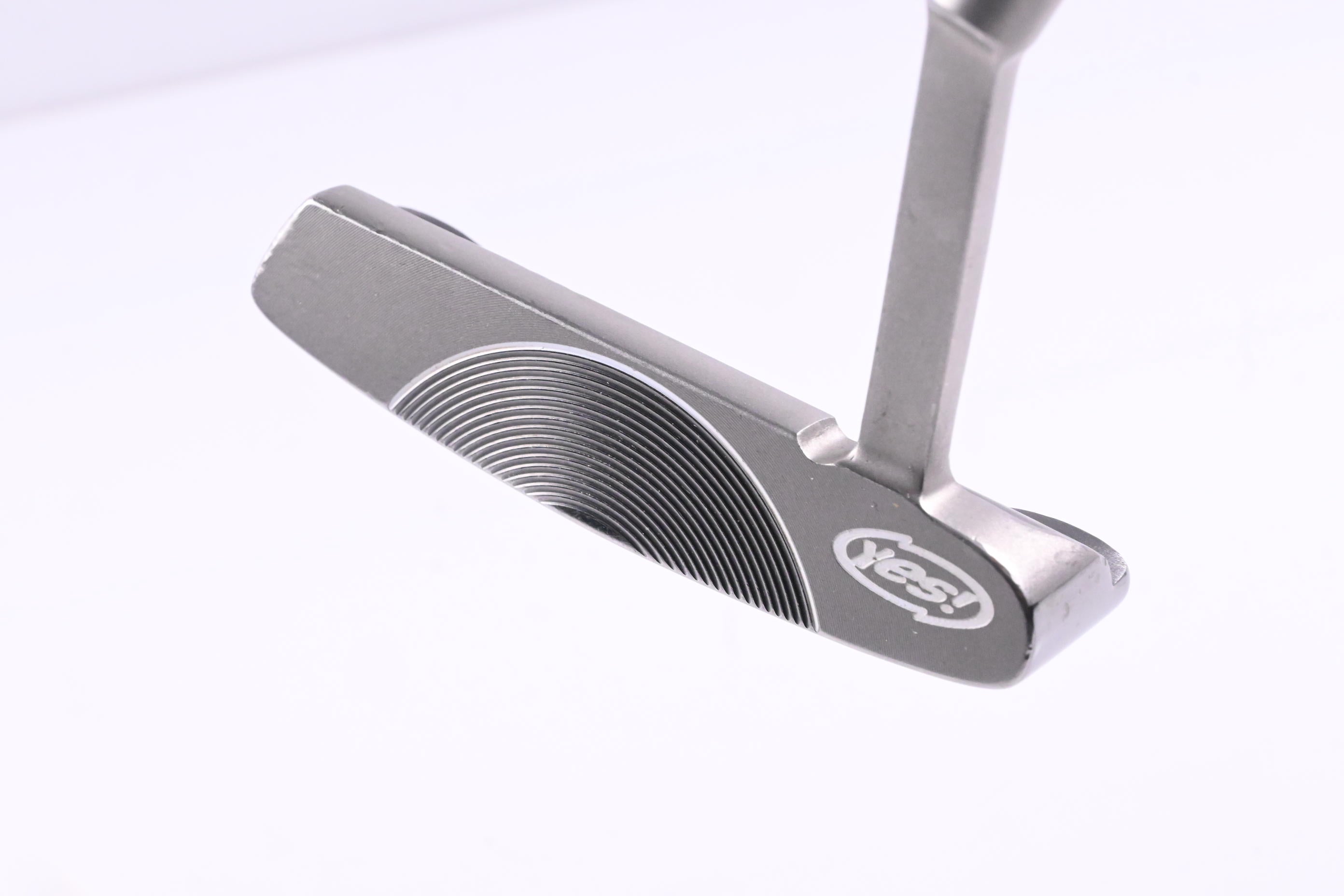 Yes! C-Groove Dianna Putter / 33 Inch