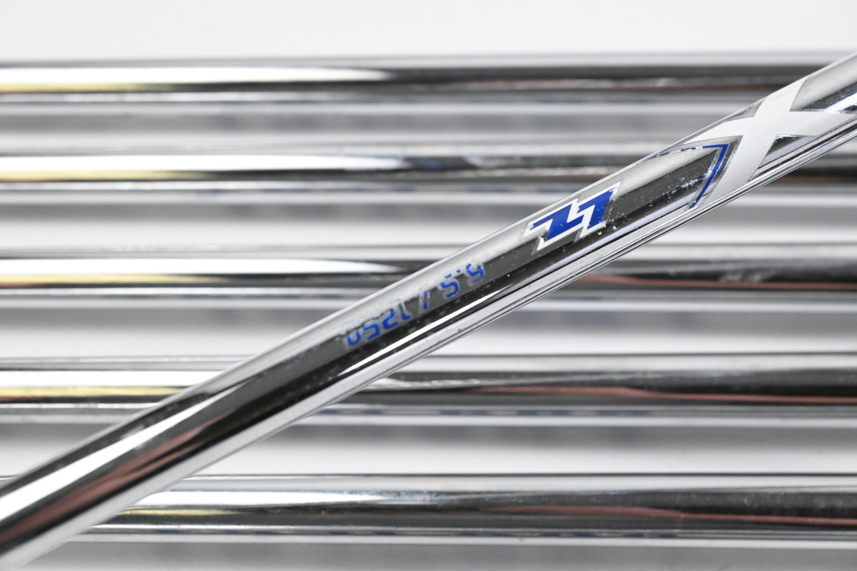 Taylormade P.7CB Irons / 4-PW / X-Flex Project X LZ 125 Shafts