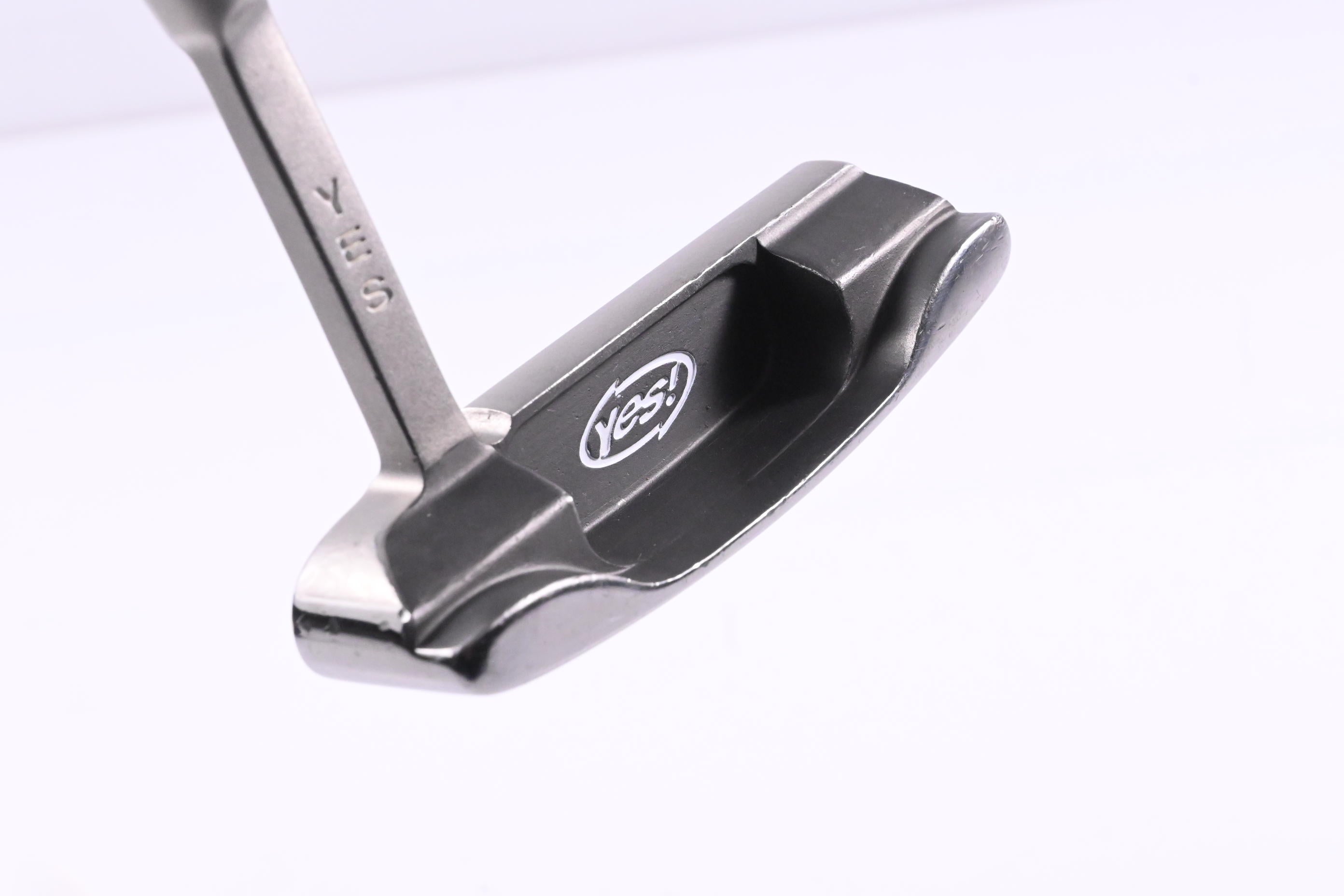 Yes! C-Groove Dianna Putter / 33 Inch