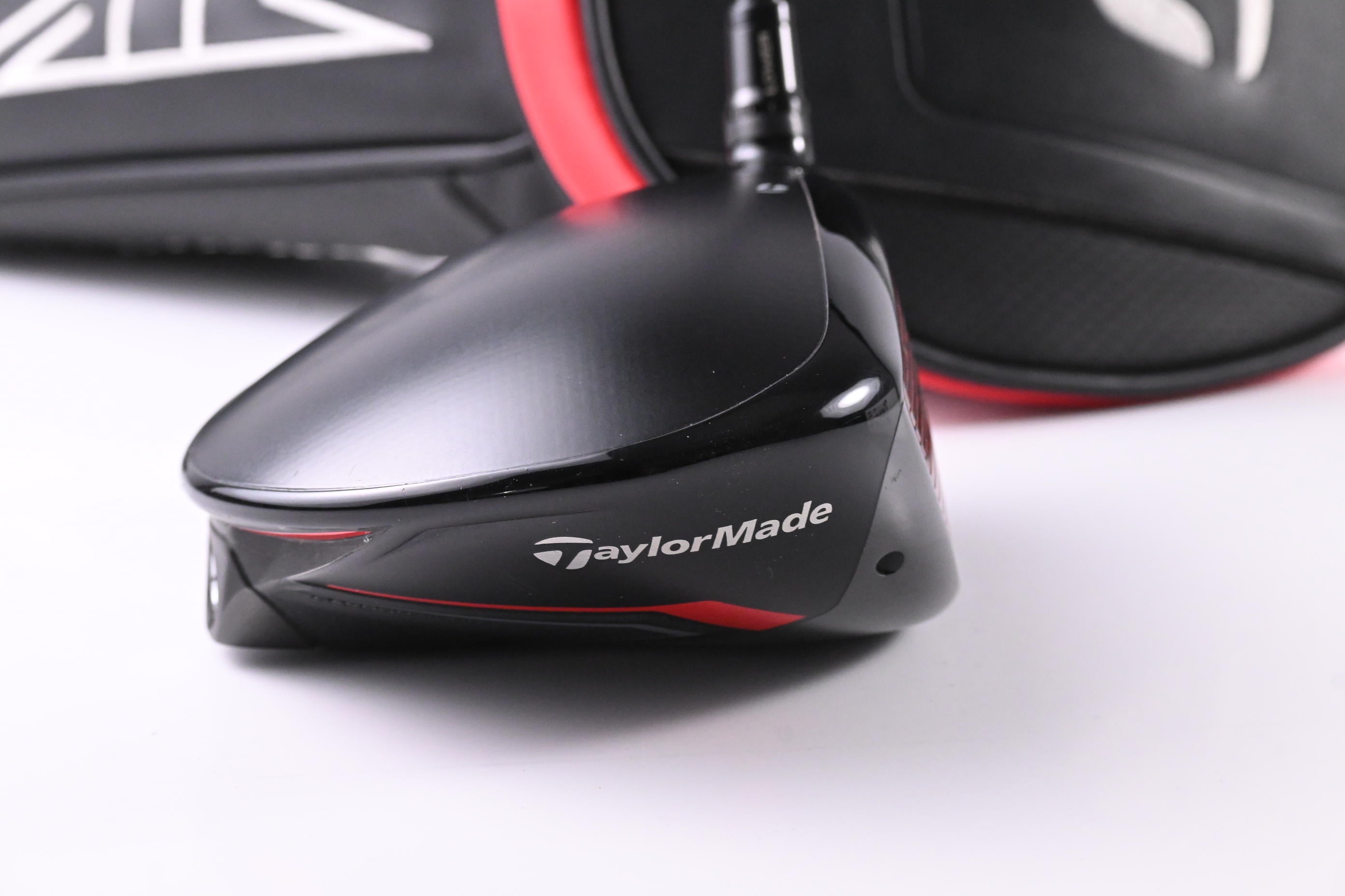 Taylormade Stealth Driver / 9 Degree / Stiff Flex HZRDUS Smoke Red RDX 60 Shaft