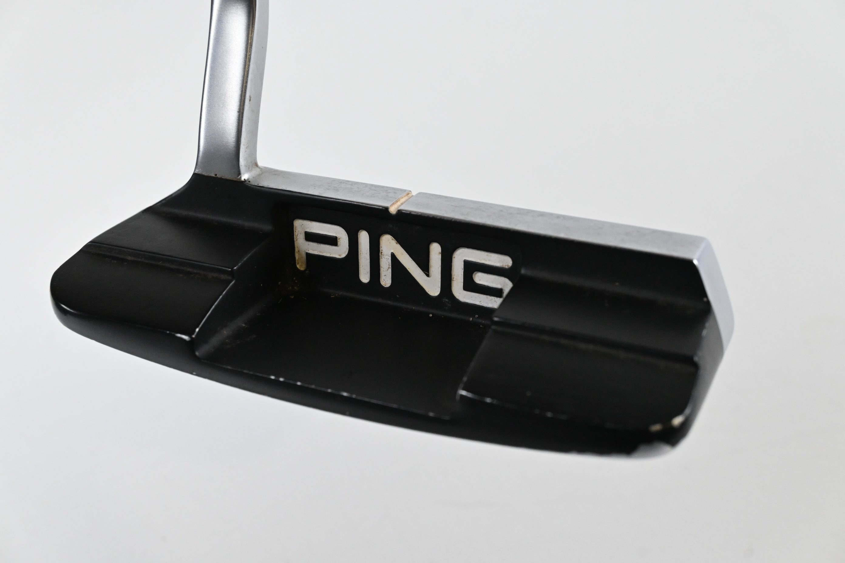 Ping Kushin 4 2023 Putter / 34 Inch