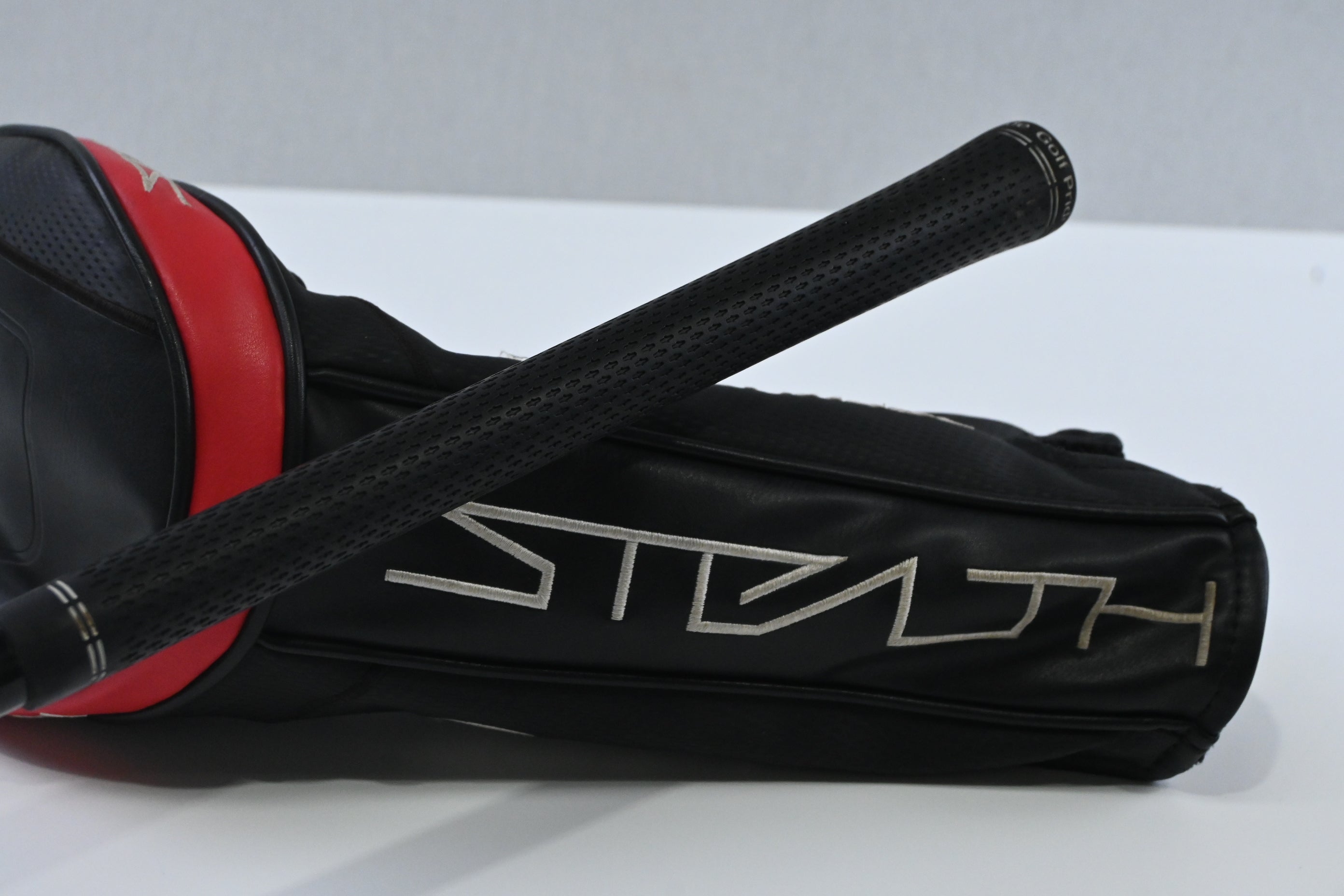 Taylormade Stealth HD Driver / 10.5,Degree / Regular Flex Fujikura Ventus Red 5