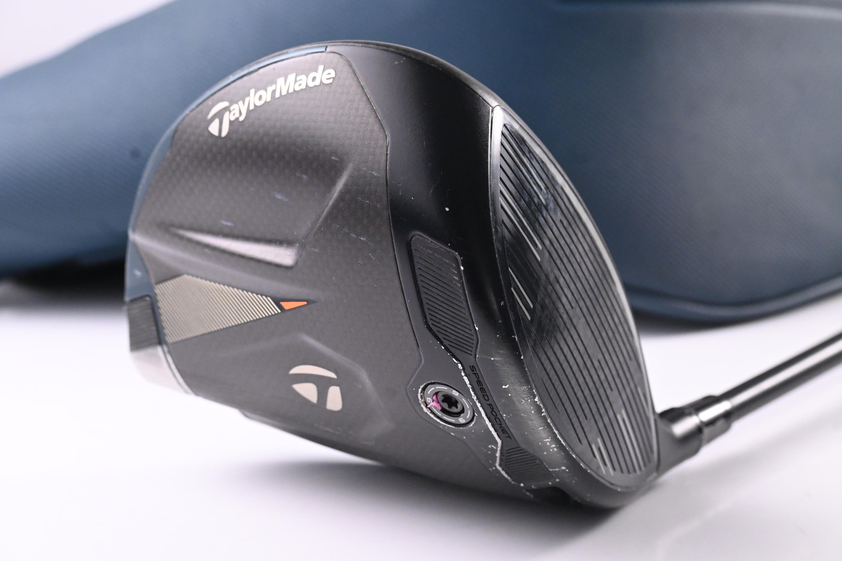 Taylormade Qi4D Max Driver / 10.5 Degree / Regular Flex Cypher 50 Shaft