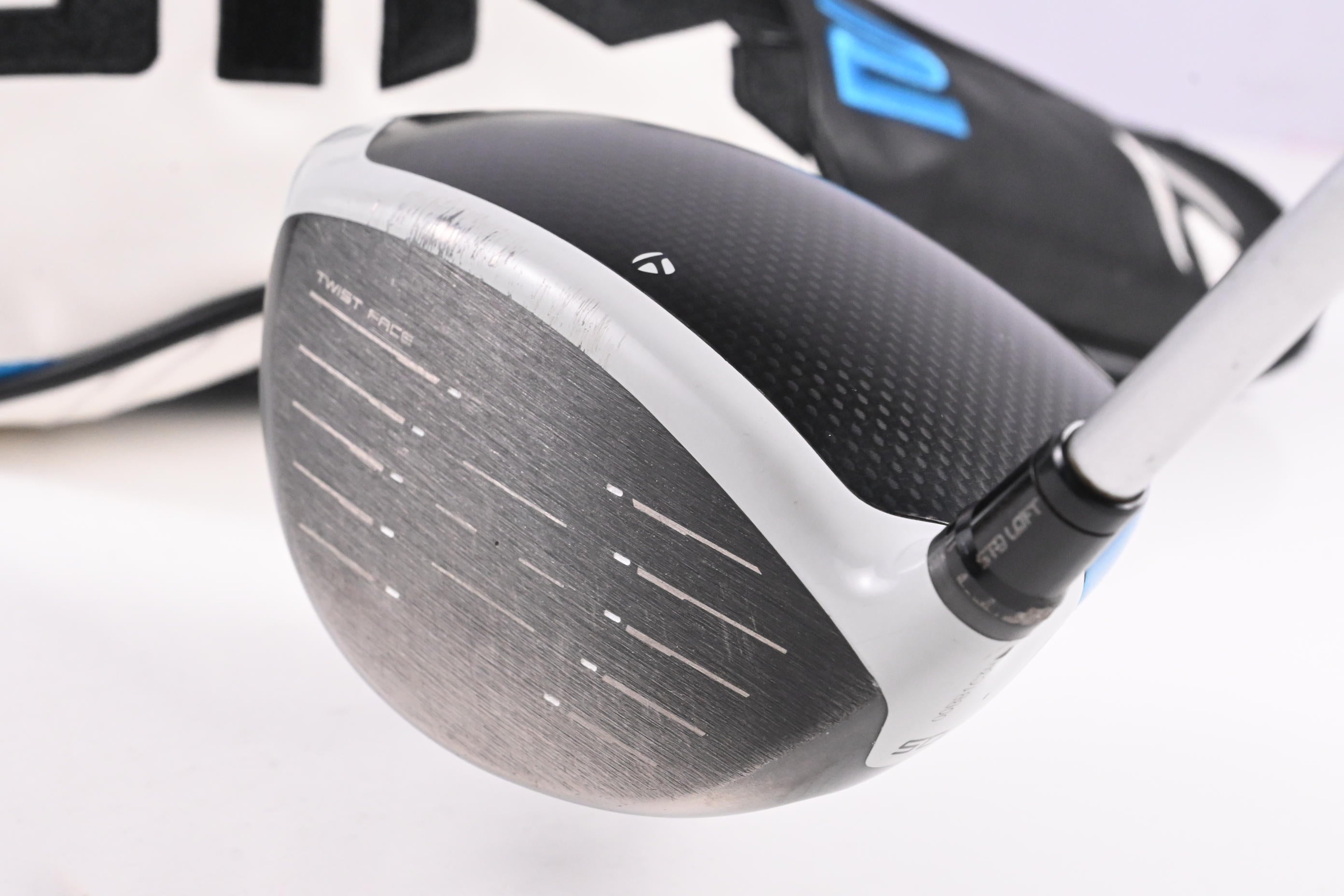 Taylormade SIM2 Max Driver / 10.5 Degree / Stiff Flex Kuro Kage 60 Shaft