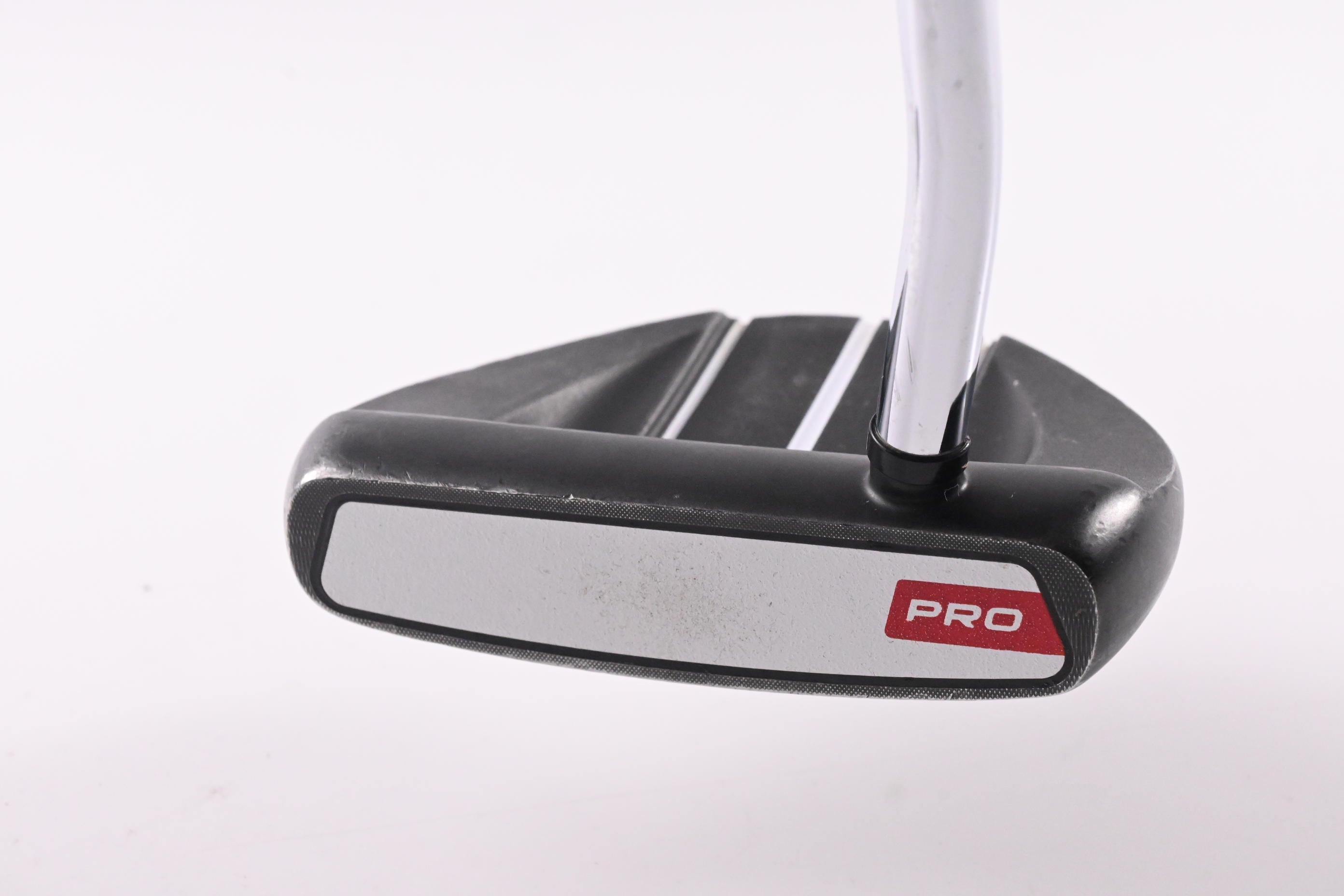 Odyssey White Hot Pro Black V-Line Putter / 34 Inch