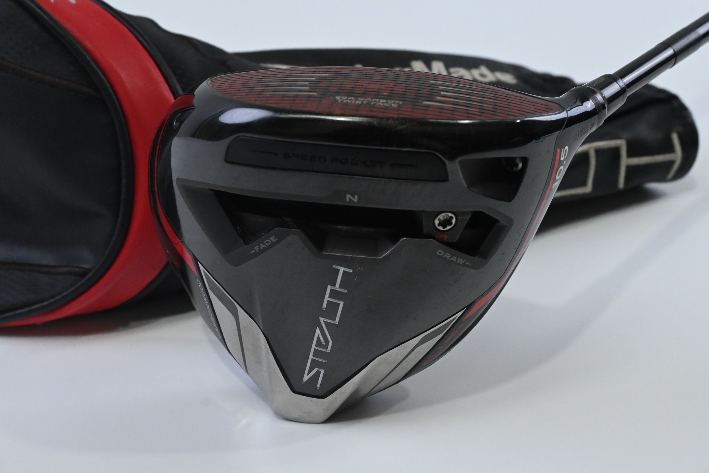 Taylormade Stealth Plus Driver / 10.5 Degree / Regular Flex HZRDUS Smoke Red 60