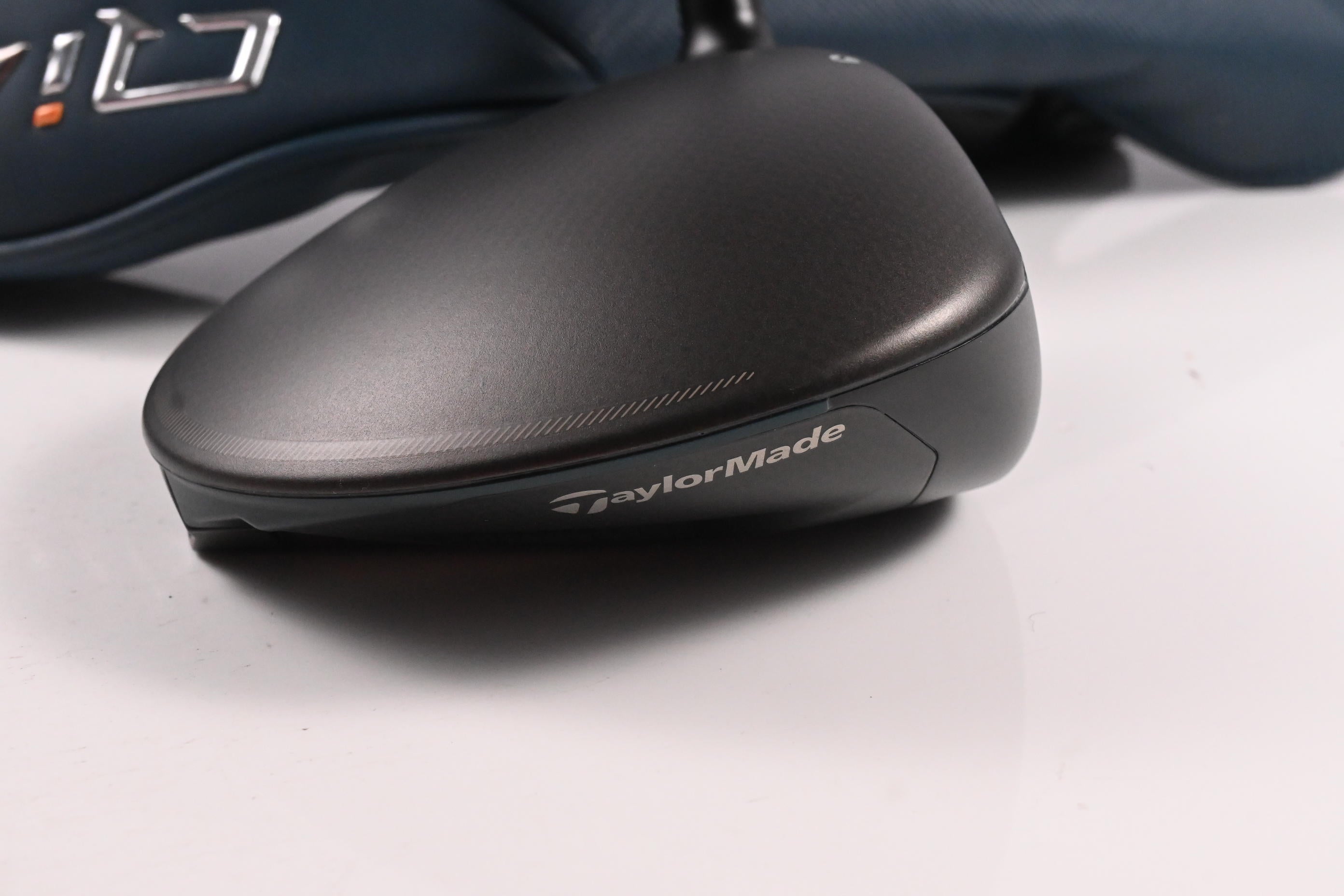 Taylormade Qi4D Max Driver / 9 Degree / Stiff Flex REAX Blue 50 Shaft