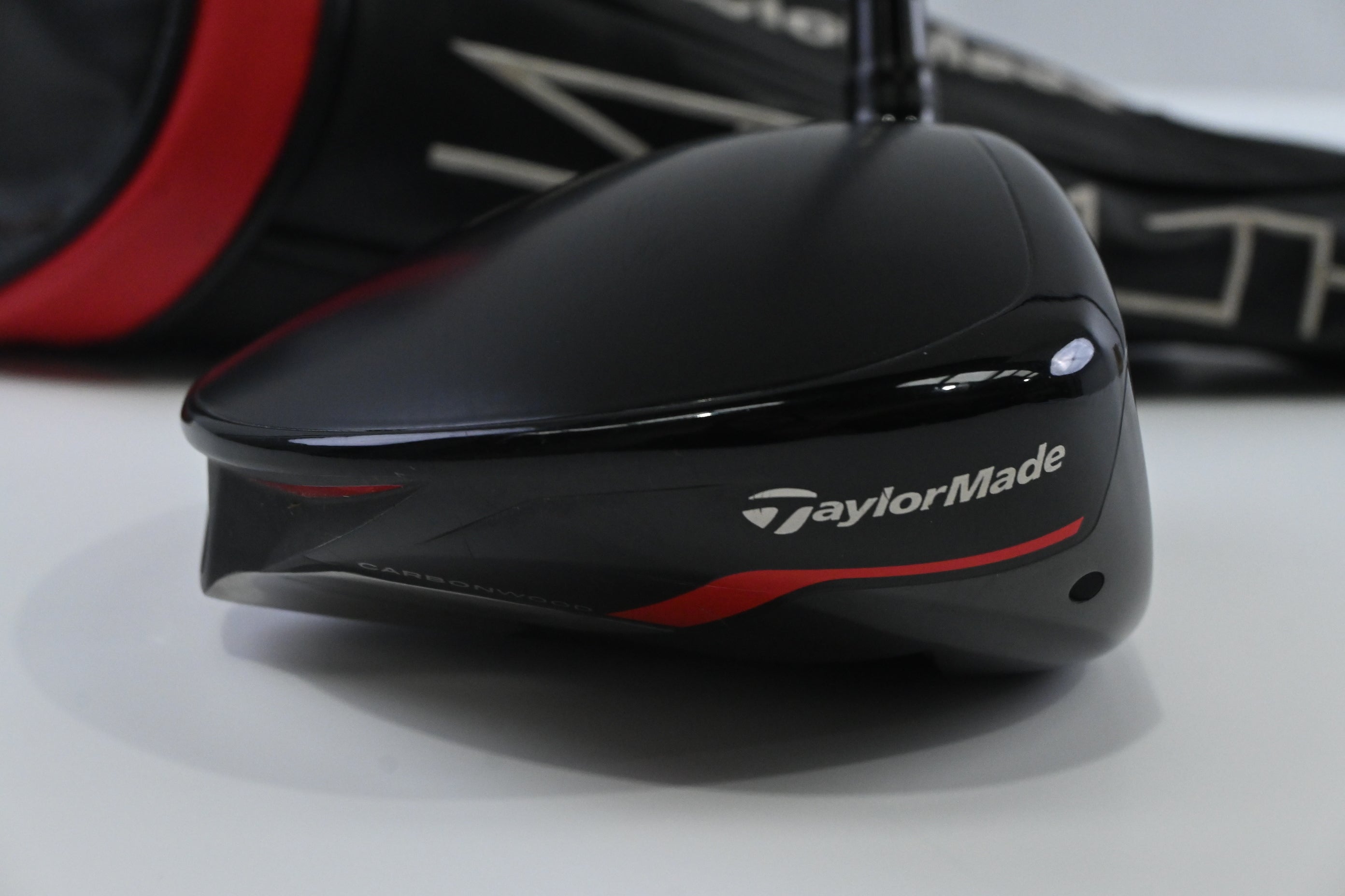 Taylormade Stealth Plus Driver / 10.5 Degree / Regular Flex HZRDUS Smoke Red 60