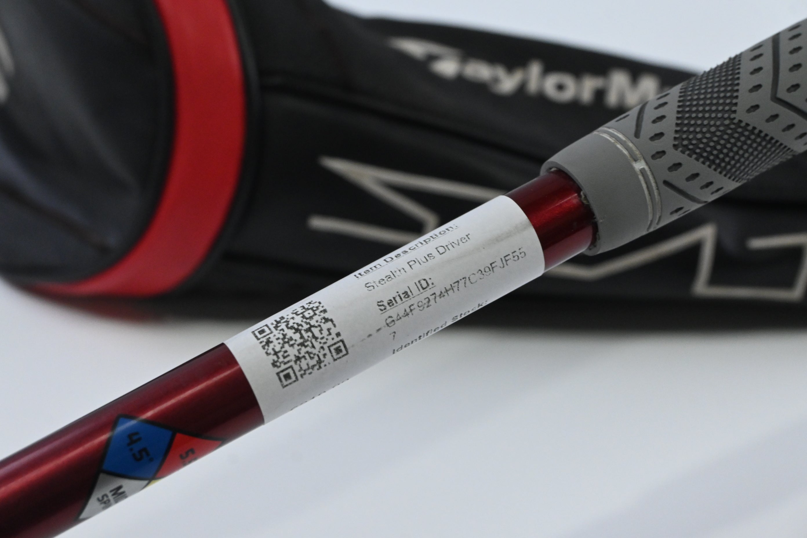 Taylormade Stealth Plus Driver / 10.5 Degree / Regular Flex HZRDUS Smoke Red 60