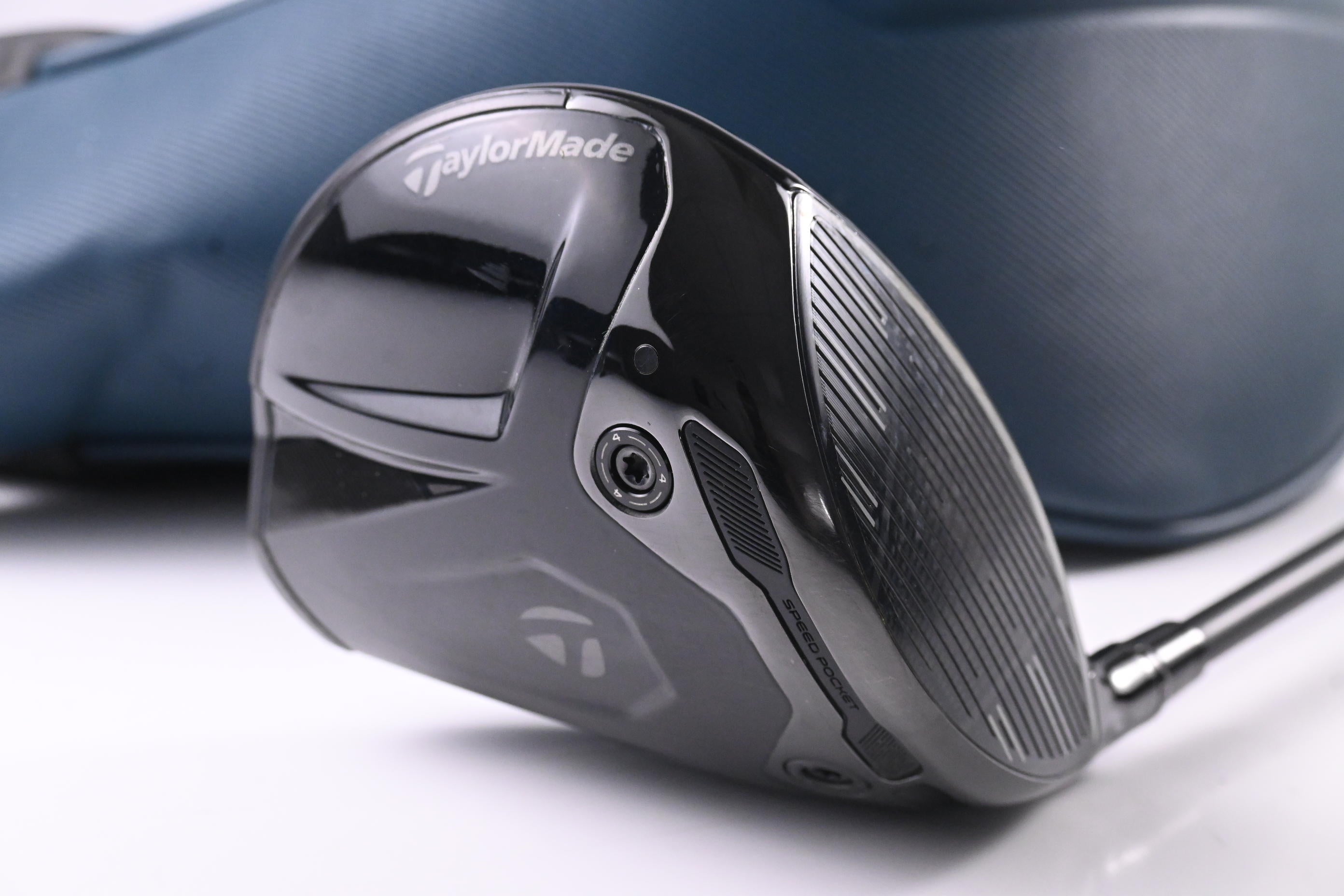 Taylormade Qi4D Max Shadowfall Driver / 10.5 Degree / Regular Flex Reax Blue 50 Shaft