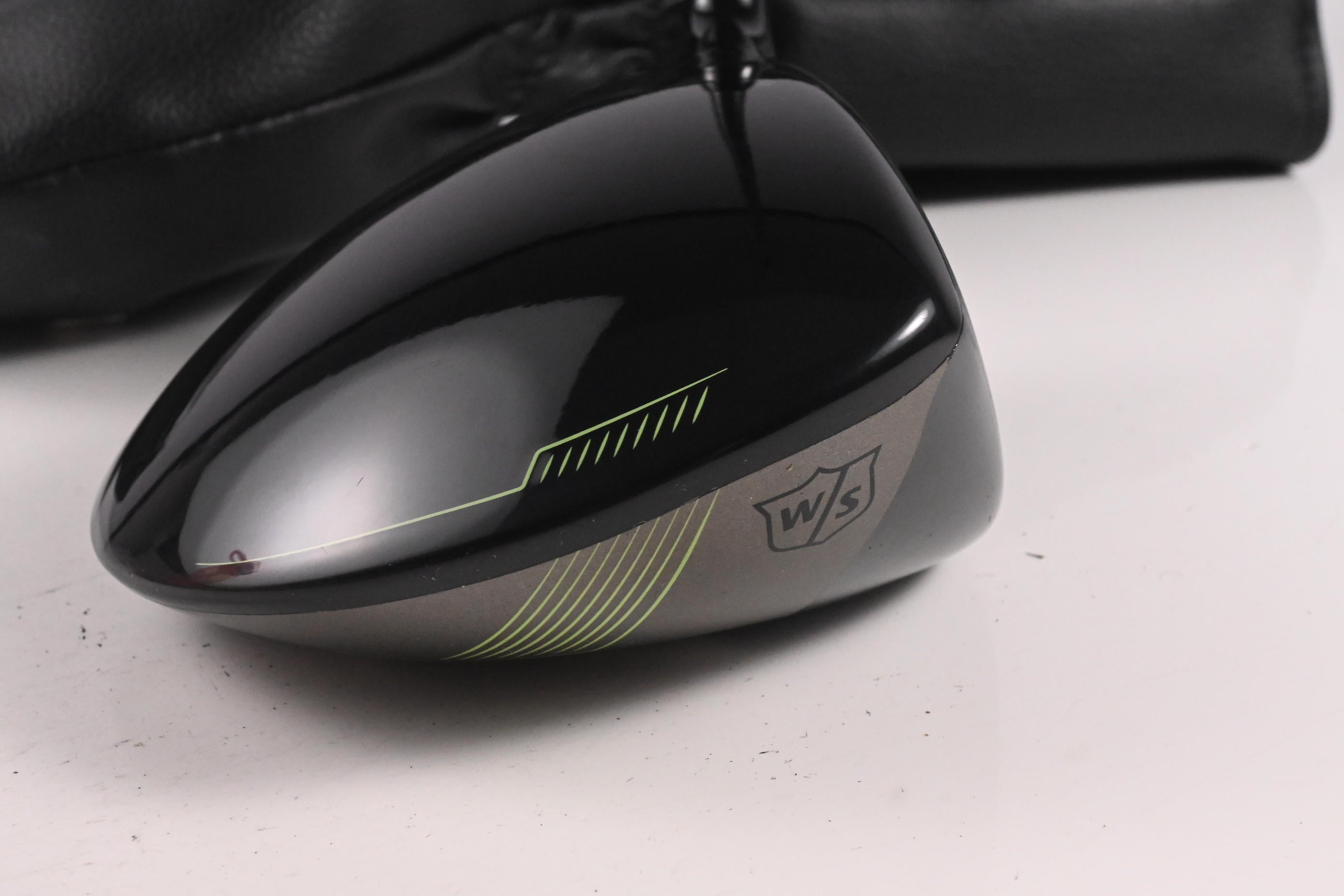 Wilson Launch Pad 2022 Driver / 10.5 Degree / Senior Flex EvenFlow 50 Shaft