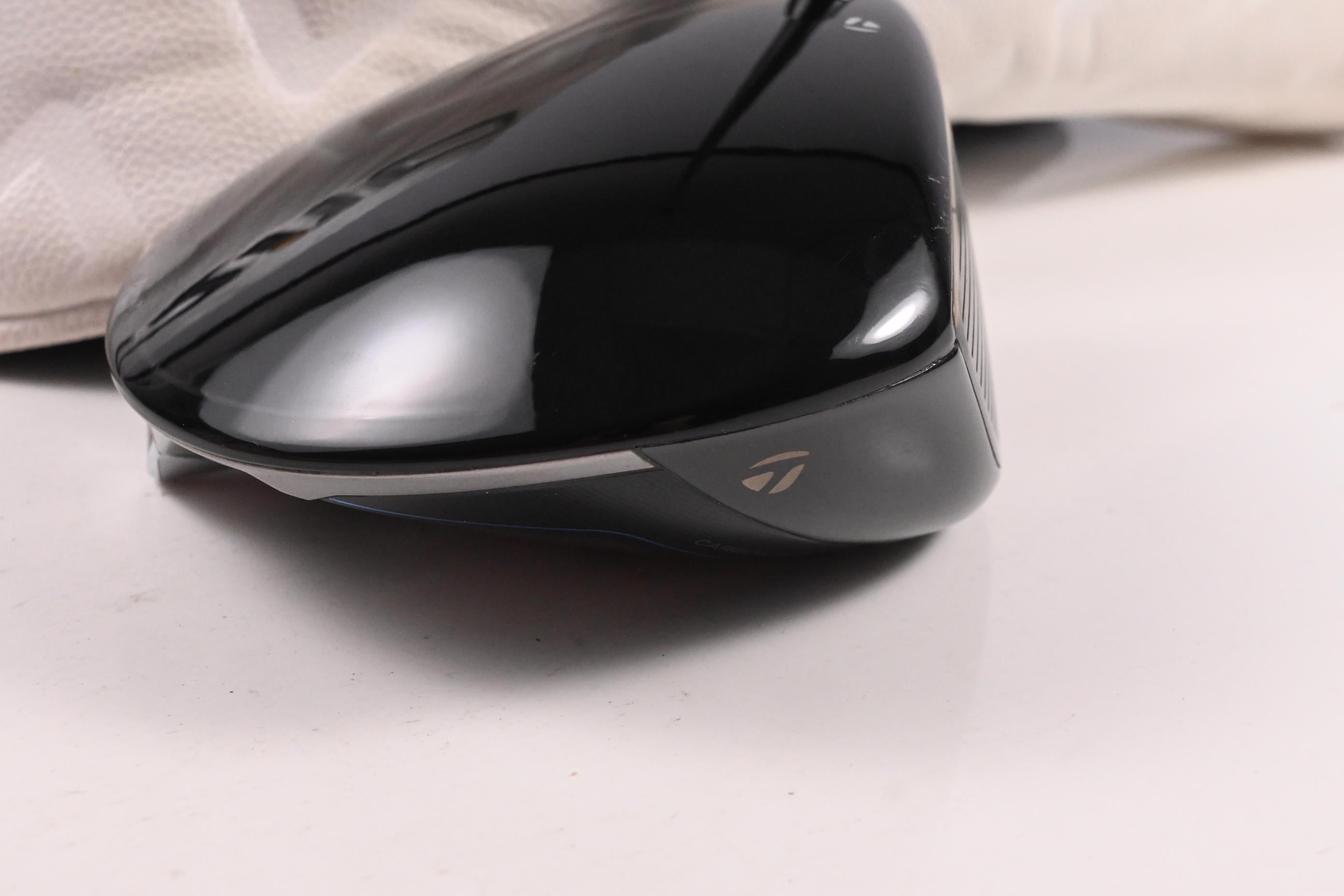 Taylormade Qi10 Driver / 10.5 Degree / Stiff Flex Tensei AV Raw Blue 65 Shaft