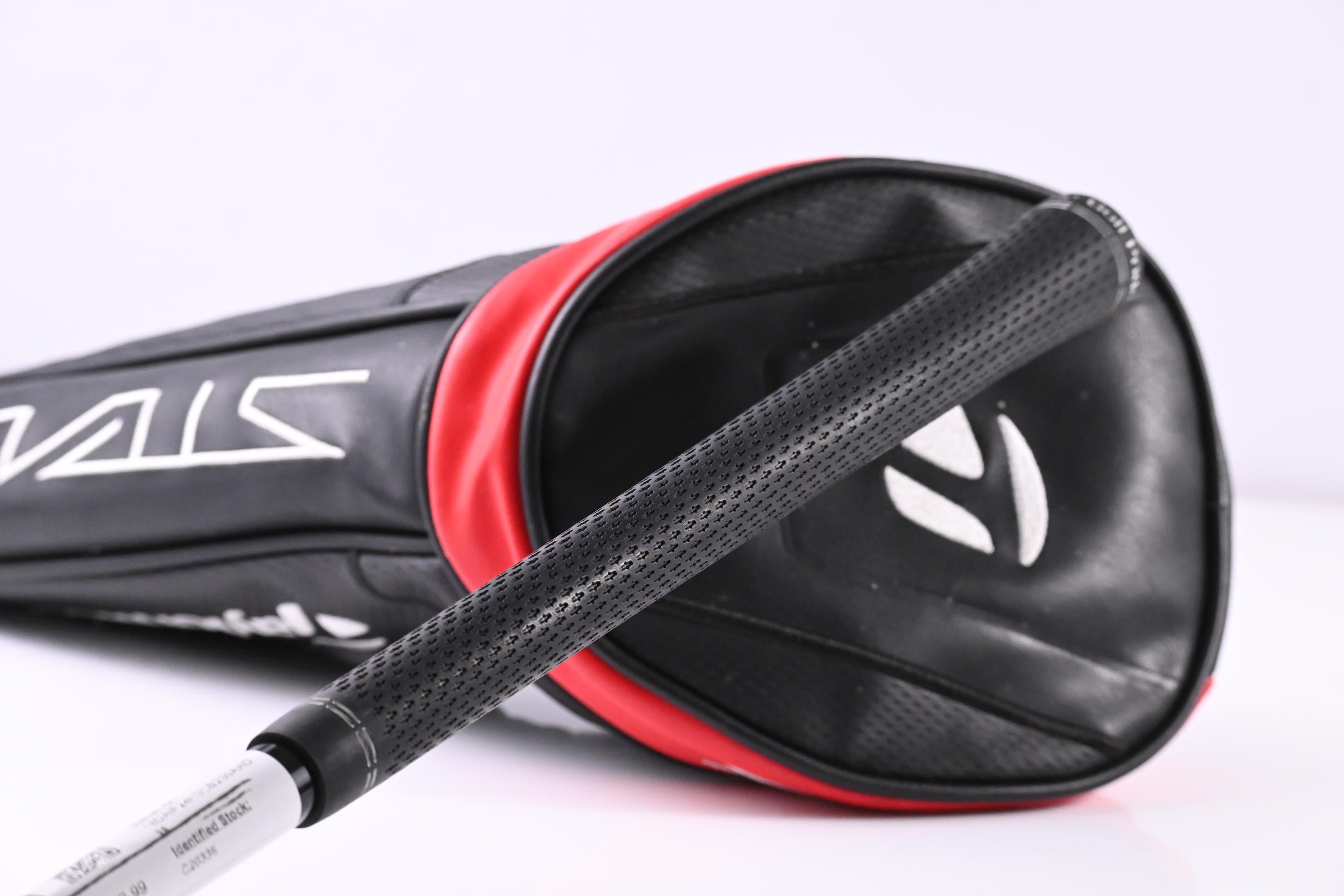Taylormade Stealth Driver / 10.5 Degree / Stiff Flex HZRDUS Smoke Blue RDX 70