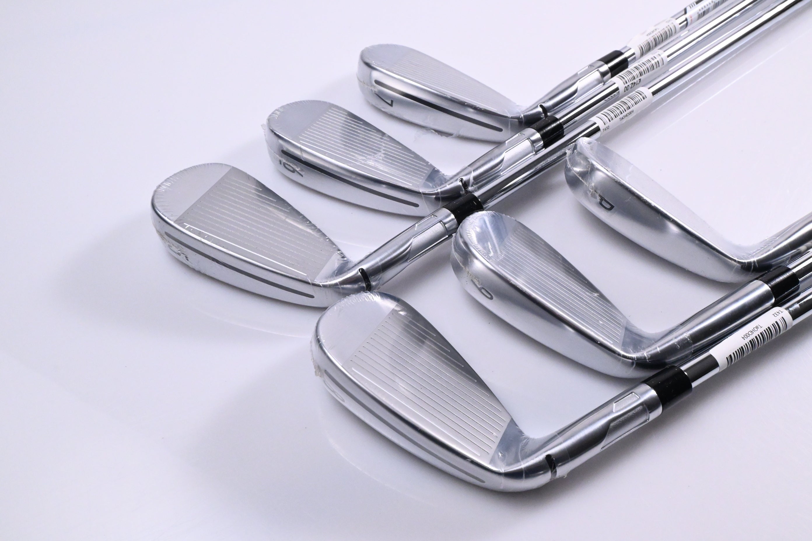 Taylormade Qi Max Irons / 5-PW / Stiff Flex KBS Max MT 85 Shafts