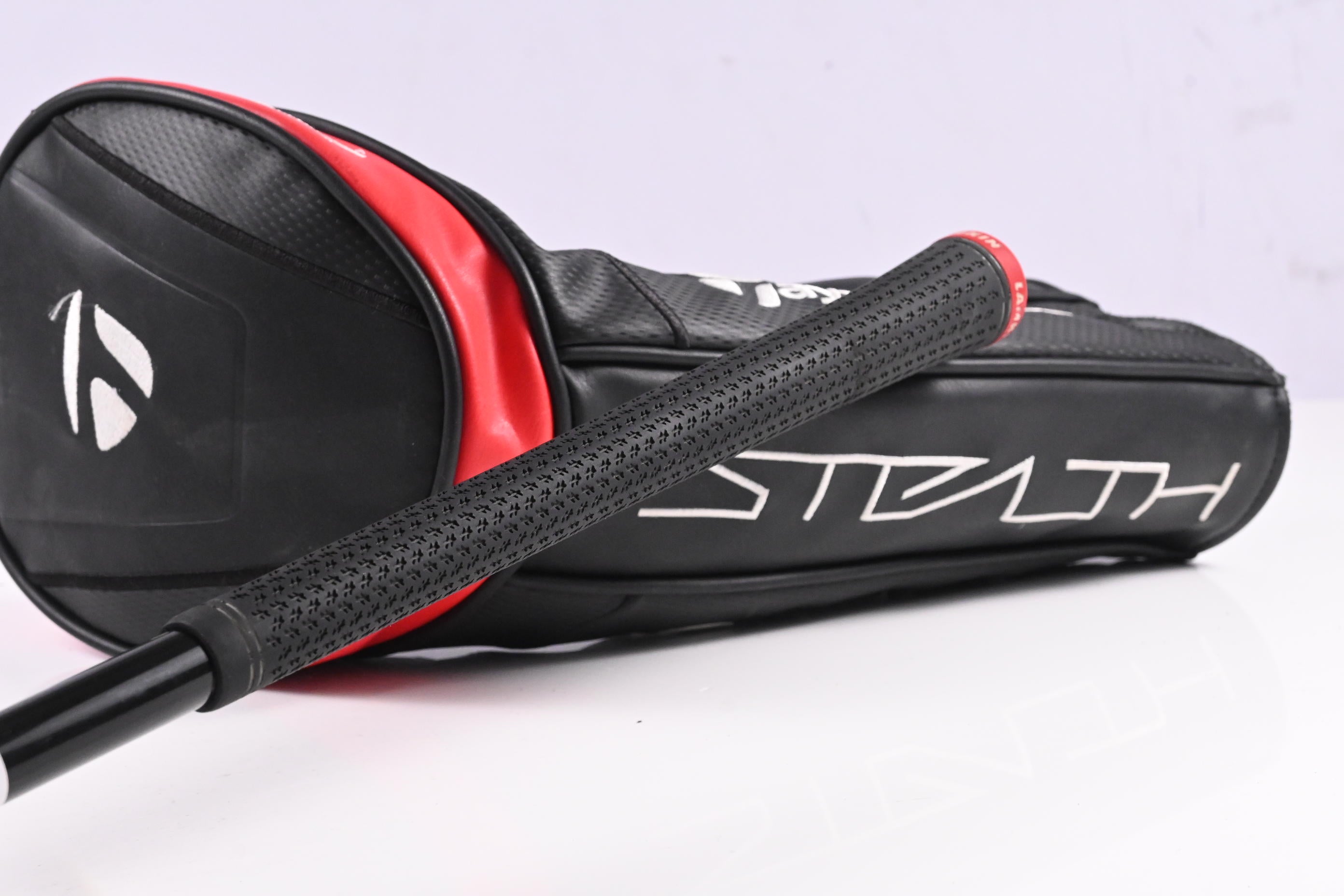 Taylormade Stealth Driver / 9 Degree / Stiff Flex Fujikura Ventus Red 5 Shaft
