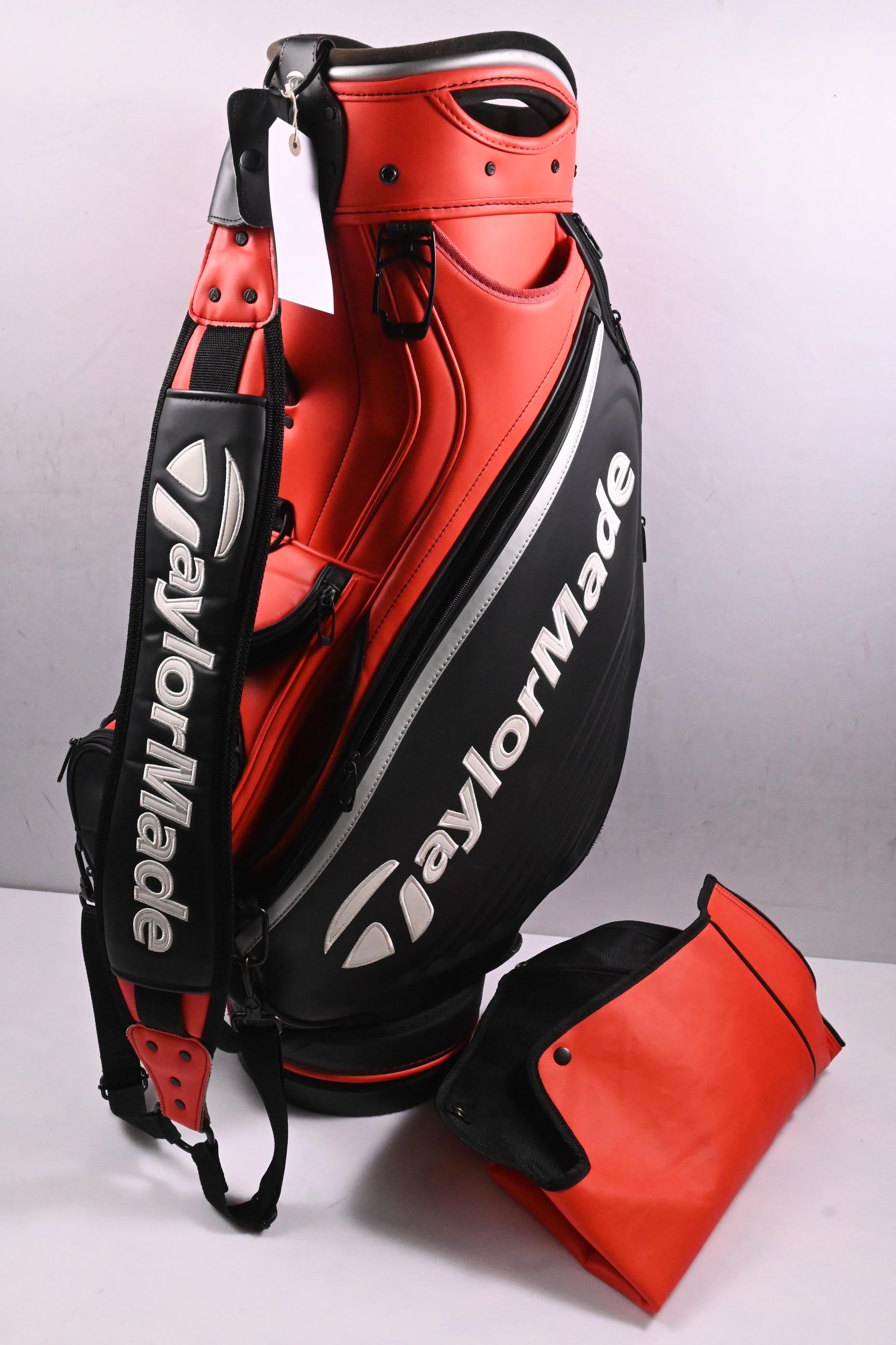 Taylormade 2019 Tour Bag / 6-Way Divider / Black, Red